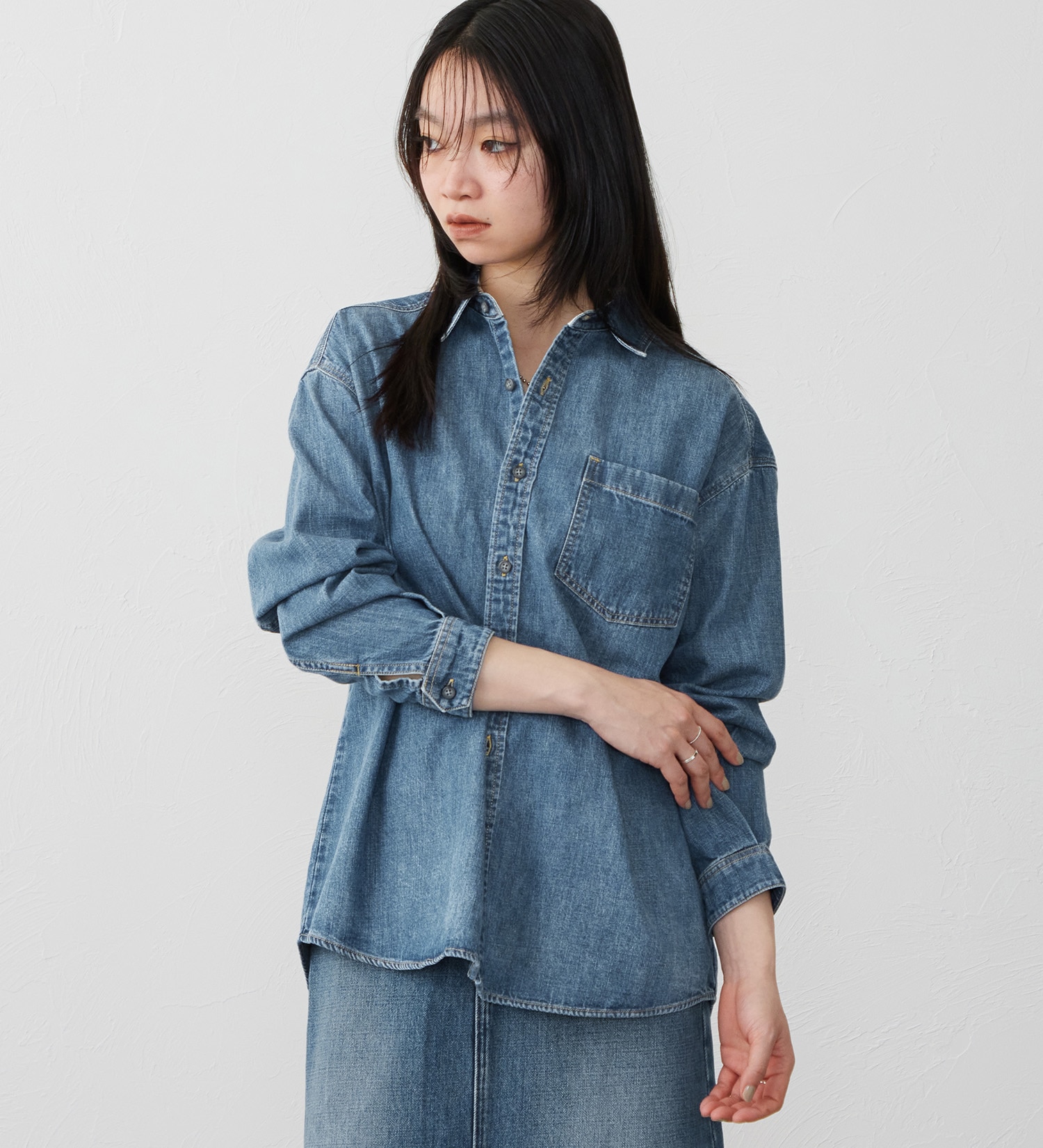 EDWIN(エドウイン)のビッグシルエット デニムシャツ|トップス/シャツ/ブラウス/レディース|中色ブルー