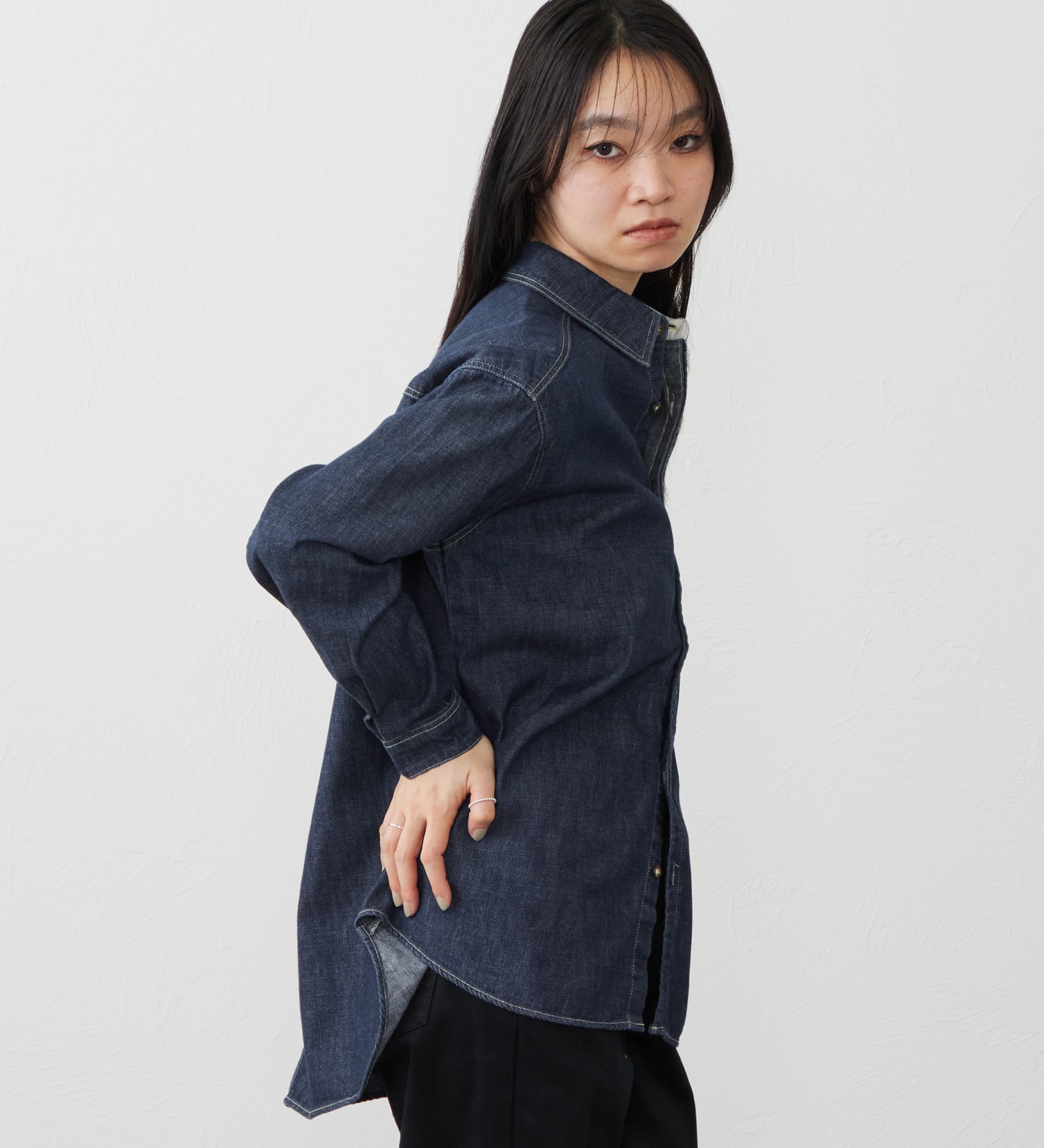 EDWIN(エドウイン)のビッグシルエット デニムシャツ|トップス/シャツ/ブラウス/レディース|濃色ブルー