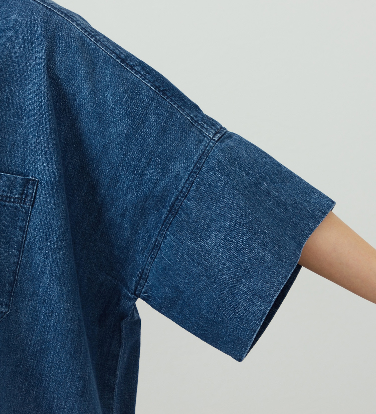 EDWIN(エドウイン)のEDWIN LADIES ルーズシルエット 半袖シャツ|トップス/シャツ/ブラウス/レディース|中色ブルー