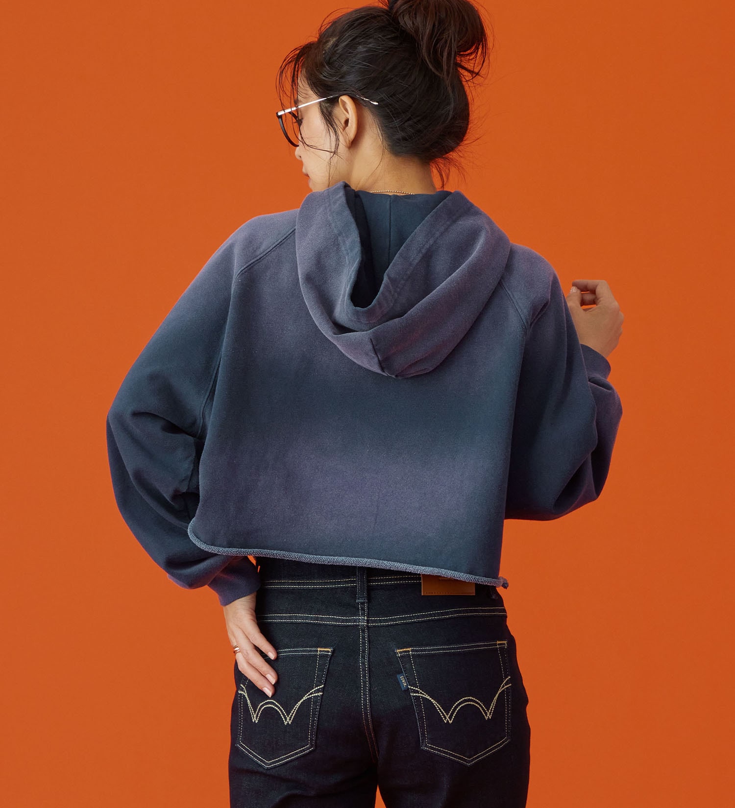 EDWIN(エドウイン)のEDWIN LADIES クロップドパーカー|トップス/パーカー/レディース|ネイビー