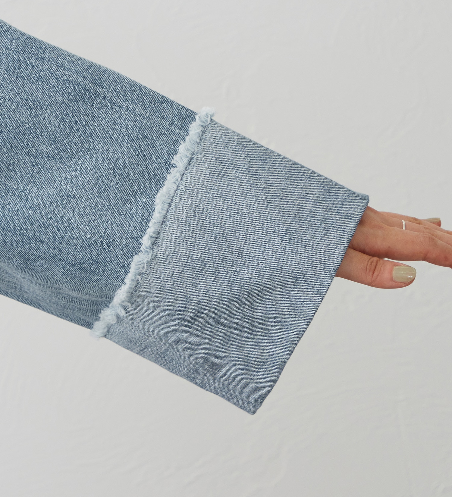 EDWIN(エドウイン)の【試着対象】ロールアップ デニムジャケット Gジャン|ジャケット/アウター/デニムジャケット/レディース|淡色ブルー