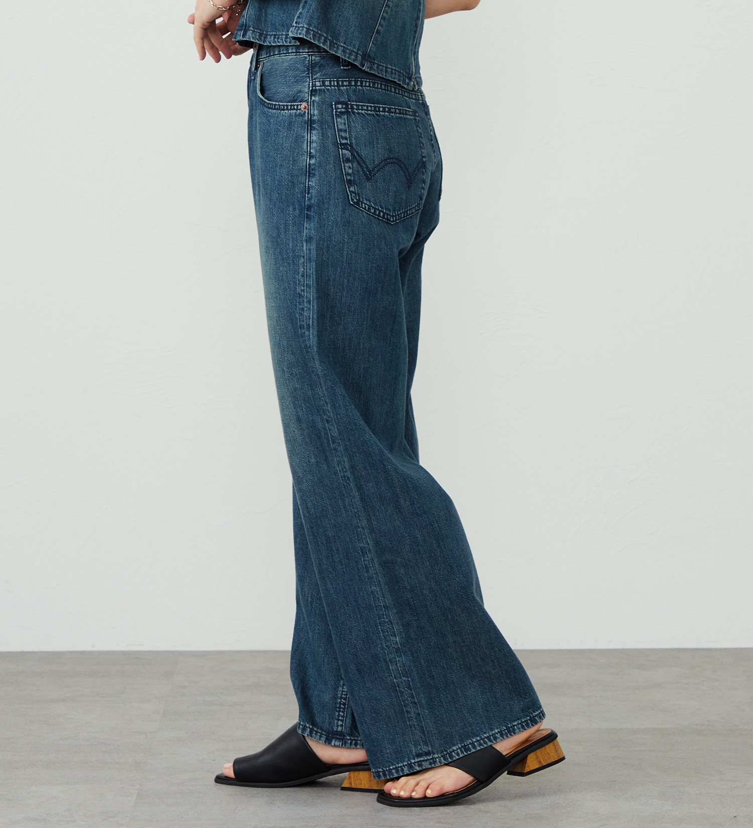 EDWIN(エドウイン)のEDWIN LADIES ライトオンス ワイドデニムパンツ セルビッジ セットアップ対応|パンツ/デニム / ジーンズパンツ/レディース|中色ブルー