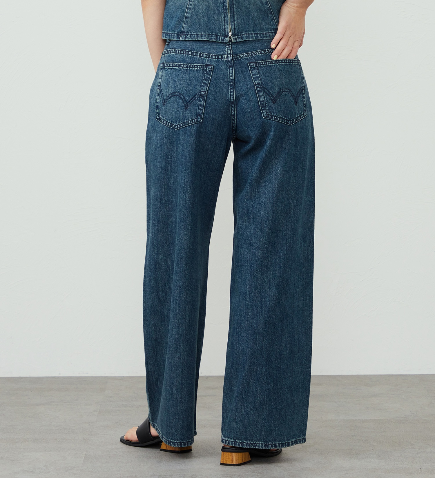 EDWIN(エドウイン)のEDWIN LADIES ライトオンス ワイドデニムパンツ セルビッジ セットアップ対応|パンツ/デニム / ジーンズパンツ/レディース|中色ブルー