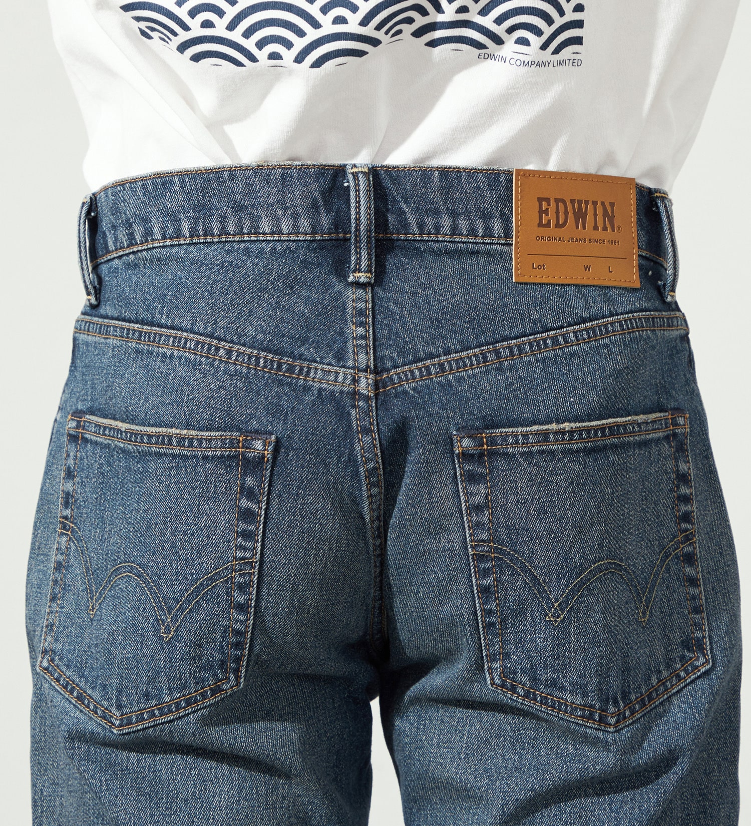 EDWIN(エドウイン)の【WEB限定】ふつうのジーンズ レギュラーストレート デニムパンツ|パンツ/デニム / ジーンズパンツ/メンズ|中色ブルー