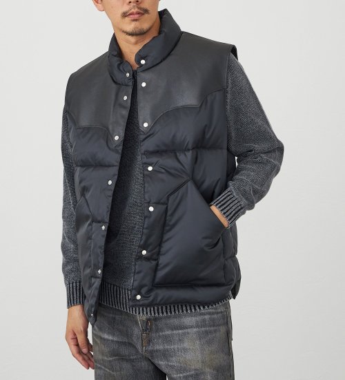 EDWIN(エドウイン)の【試着対象】レザーヨーク ダウンベスト|ジャケット/アウター/ダウンベスト/メンズ|ブラック