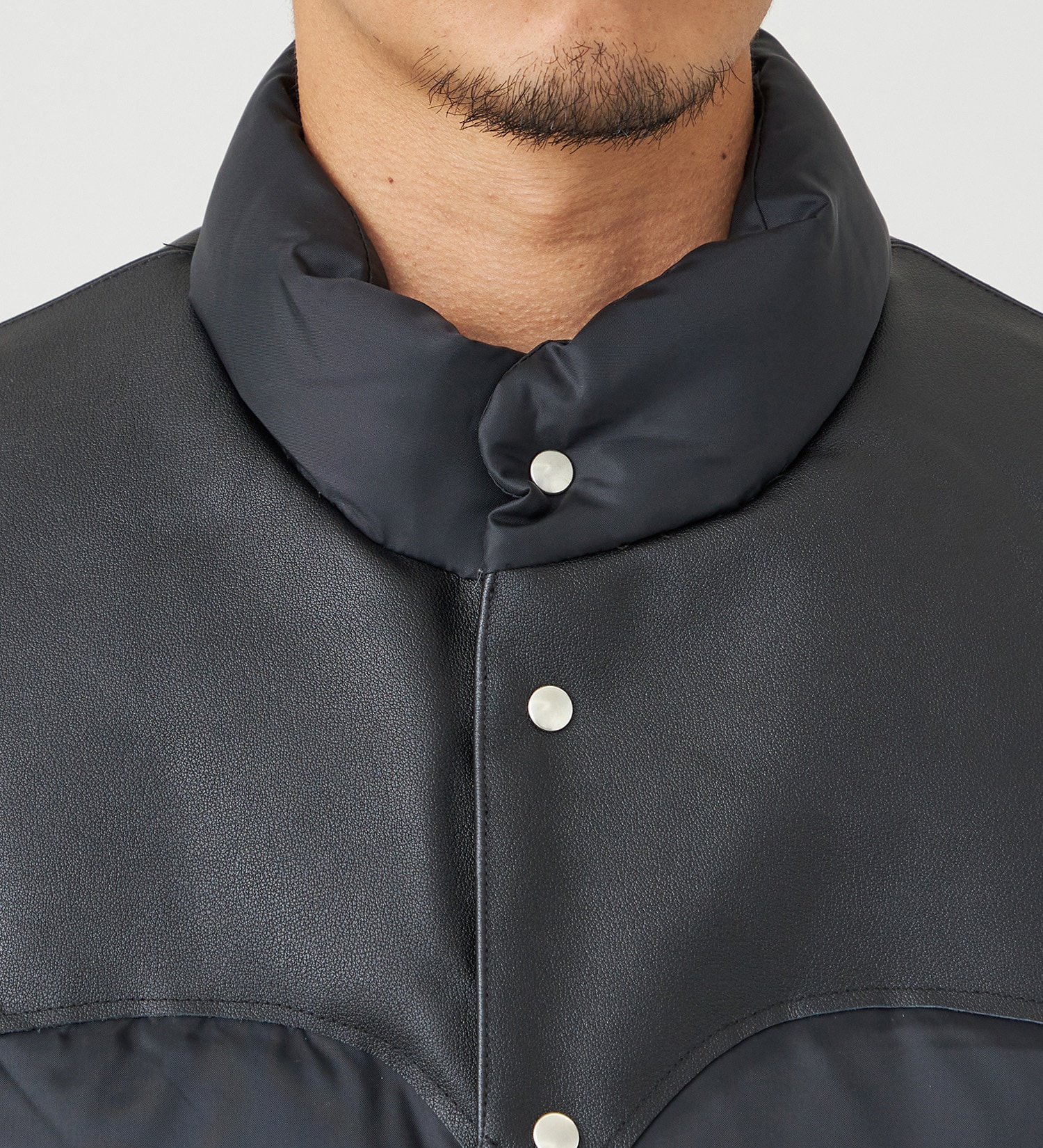 EDWIN(エドウイン)の【試着対象】レザーヨーク ダウンベスト|ジャケット/アウター/ダウンベスト/メンズ|ブラック