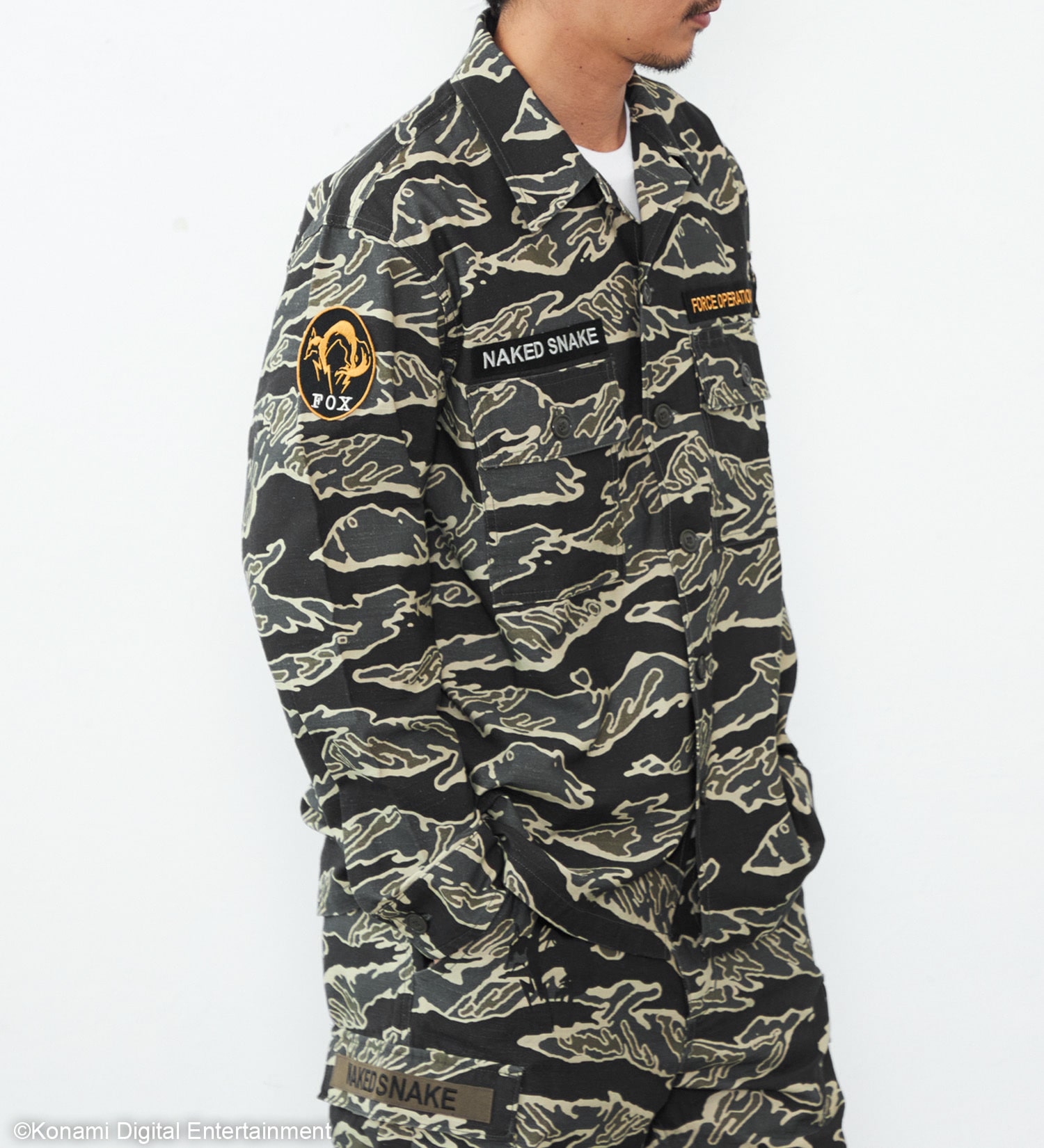 EDWIN(エドウイン)の【予約】【METAL GEAR SOLID Δ × EDWIN】TIGER STRIPE SHIRTS|トップス/シャツ/ブラウス/メンズ|アーミー
