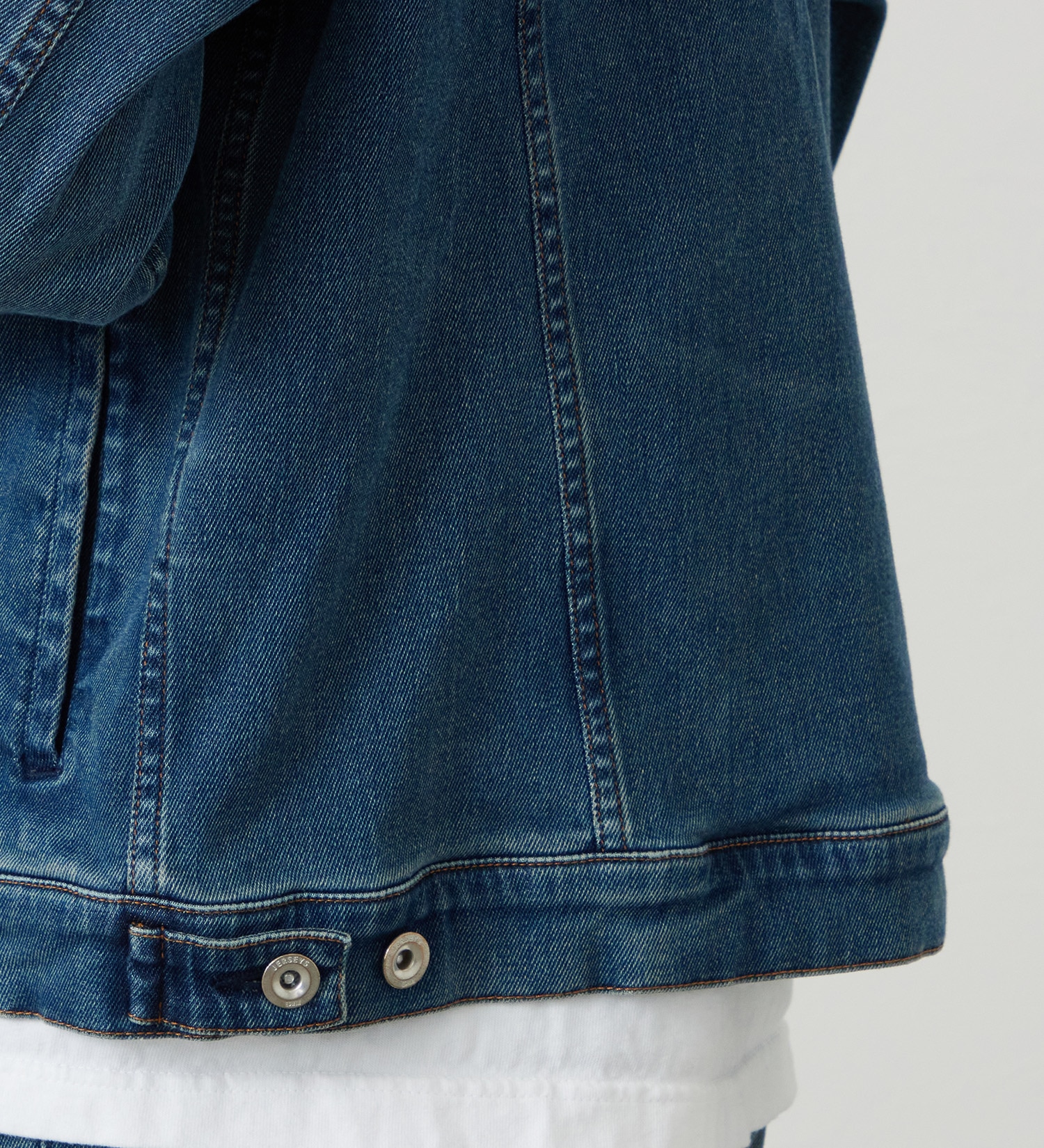 EDWIN(エドウイン)の【試着対象】ジャージーズ デニムジャケット Gジャン ストレッチ セットアップ|ジャケット/アウター/デニムジャケット/メンズ|中色ブルー