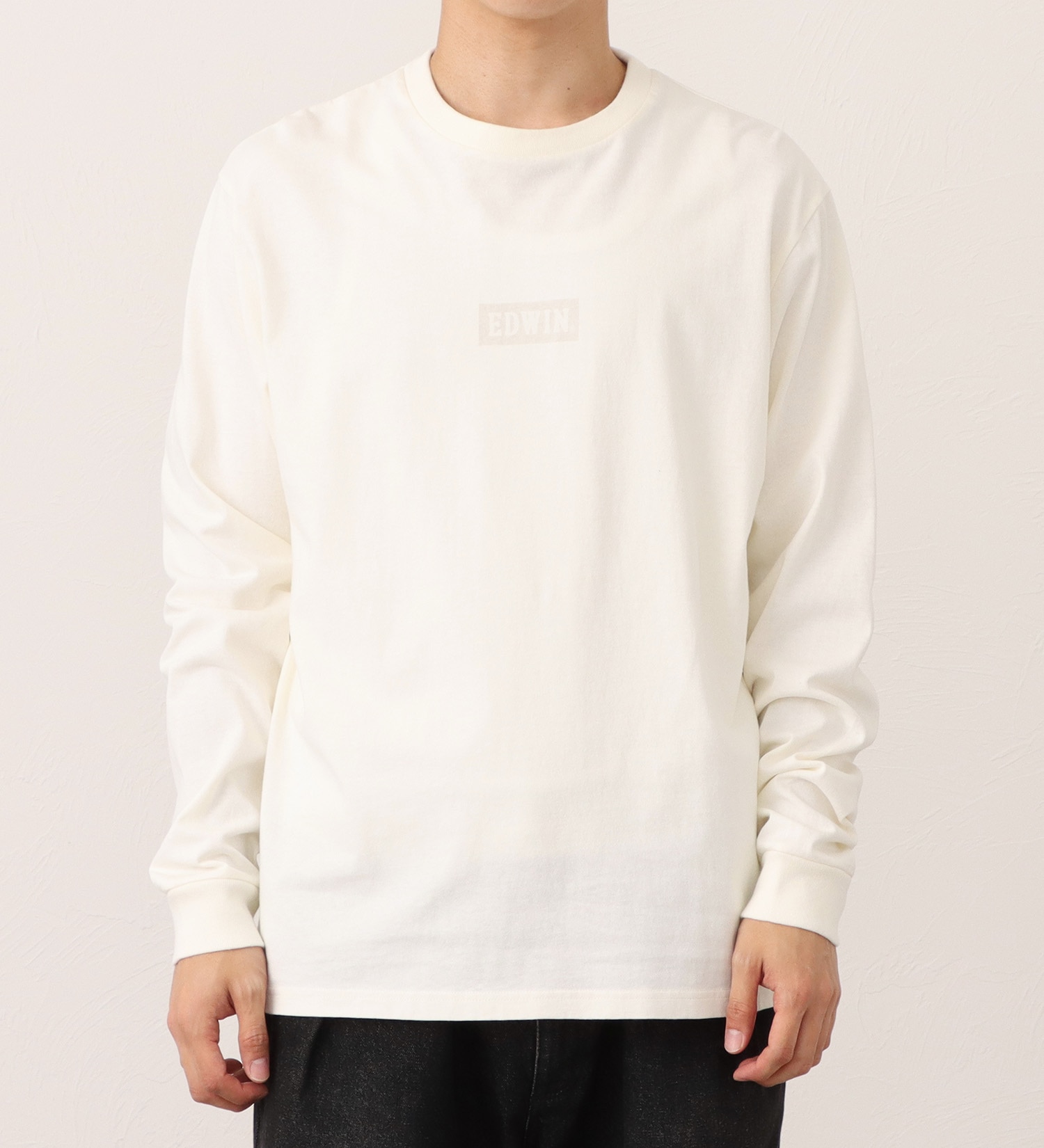 EDWIN(エドウイン)の長袖ボックスロゴプリントTシャツ|トップス/Tシャツ/カットソー/メンズ|オフホワイト