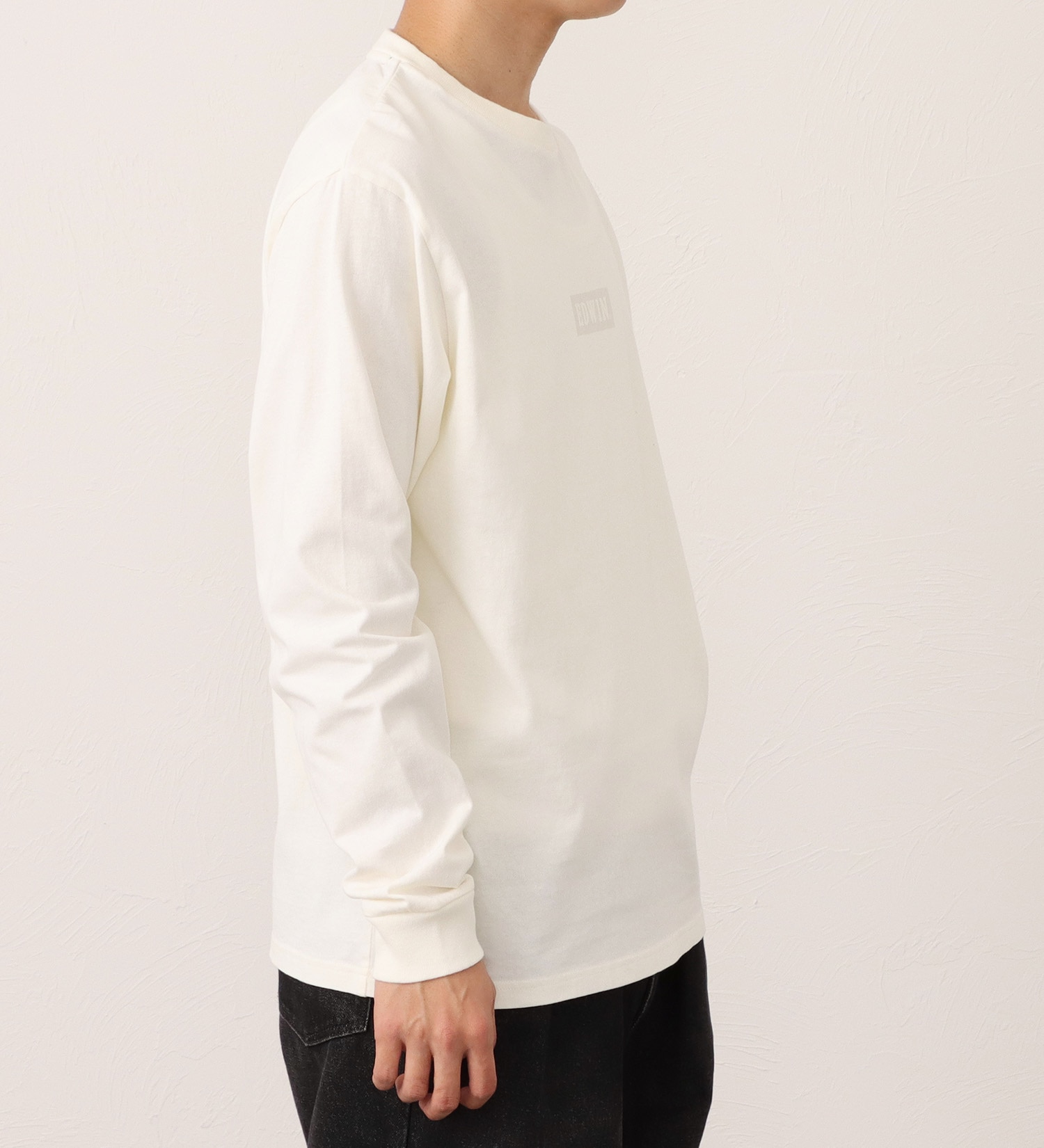 EDWIN(エドウイン)の長袖ボックスロゴプリントTシャツ|トップス/Tシャツ/カットソー/メンズ|オフホワイト