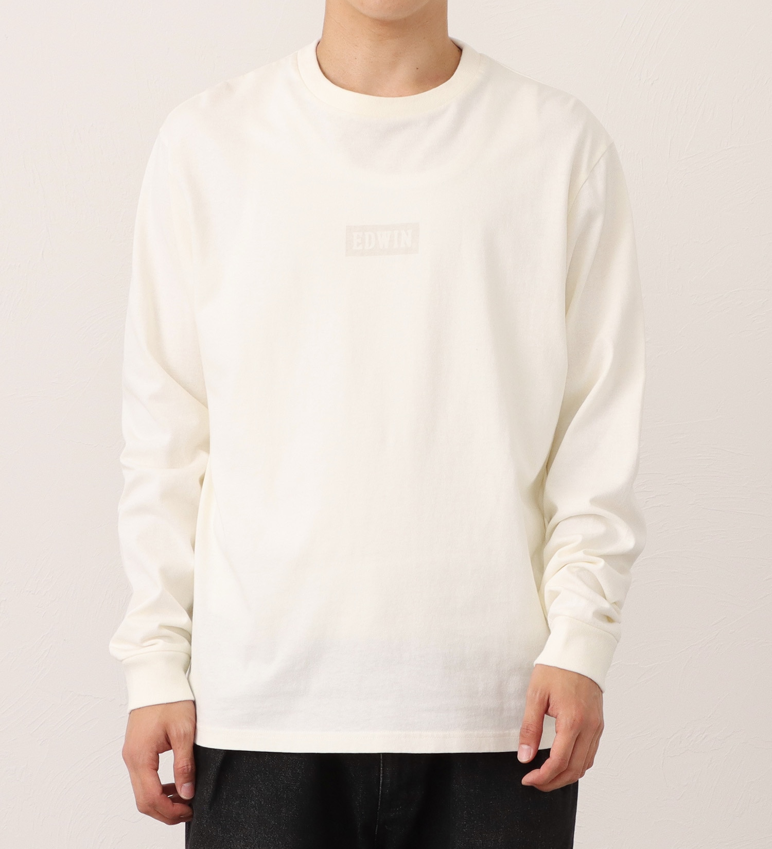 EDWIN(エドウイン)の長袖ボックスロゴプリントTシャツ|トップス/Tシャツ/カットソー/メンズ|オフホワイト
