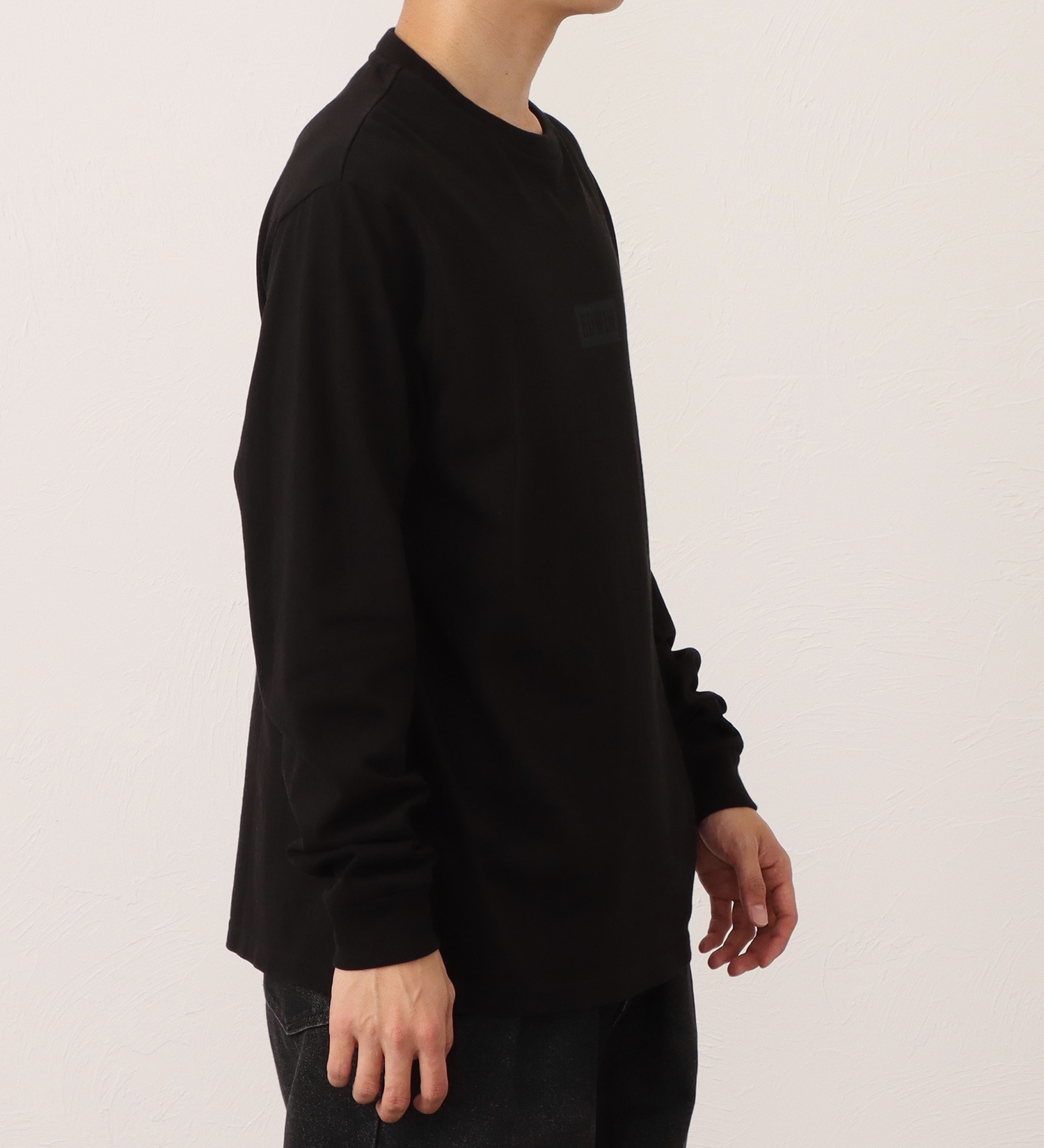 EDWIN(エドウイン)の長袖ボックスロゴプリントTシャツ|トップス/Tシャツ/カットソー/メンズ|ブラック