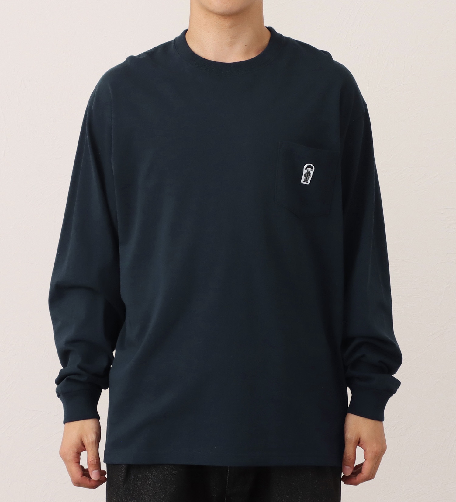 EDWIN(エドウイン)のワッペン付きポケット 長袖Tシャツ|トップス/Tシャツ/カットソー/メンズ|ネイビー