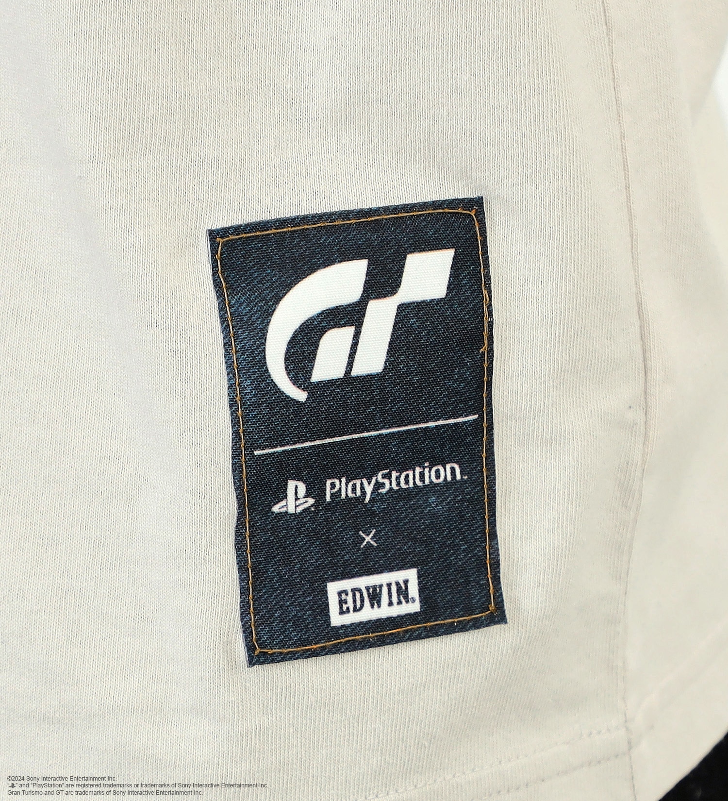 EDWIN(エドウイン)の【予約】【GRAN TURISMO × EDWIN】プリントTシャツ|トップス/Tシャツ/カットソー/メンズ|ベージュ系その他