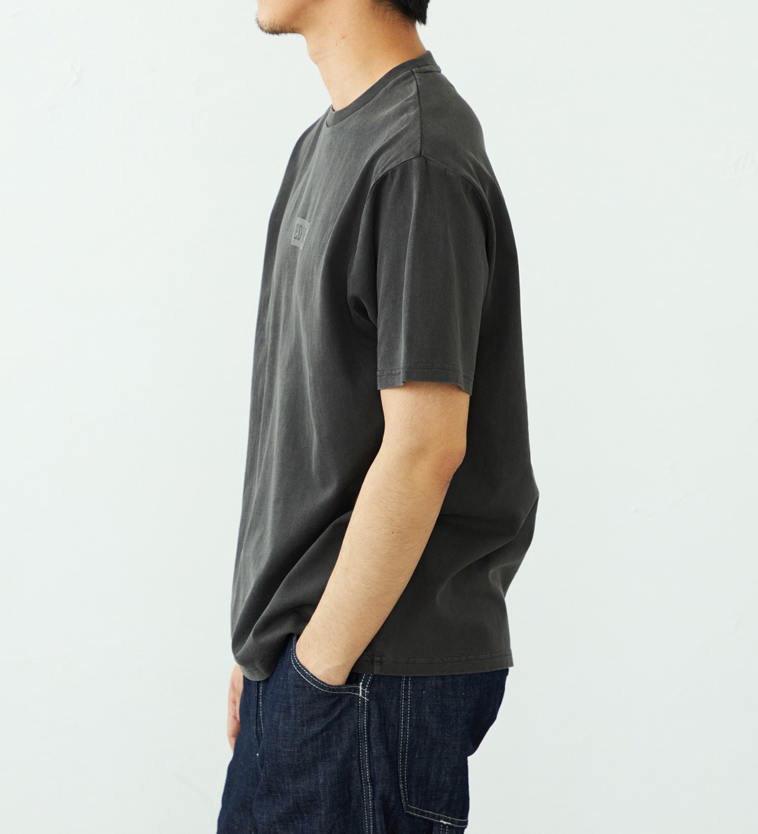 EDWIN(エドウイン)のボックスロゴ Tシャツ 半袖|トップス/Tシャツ/カットソー/メンズ|ダークグレー
