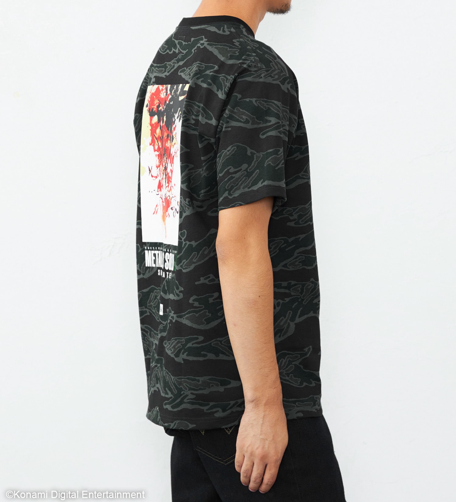 EDWIN(エドウイン)の【予約】【METAL GEAR SOLID Δ × EDWIN】TIGER STRIPE T SHIRTS|トップス/Tシャツ/カットソー/メンズ|アーミー