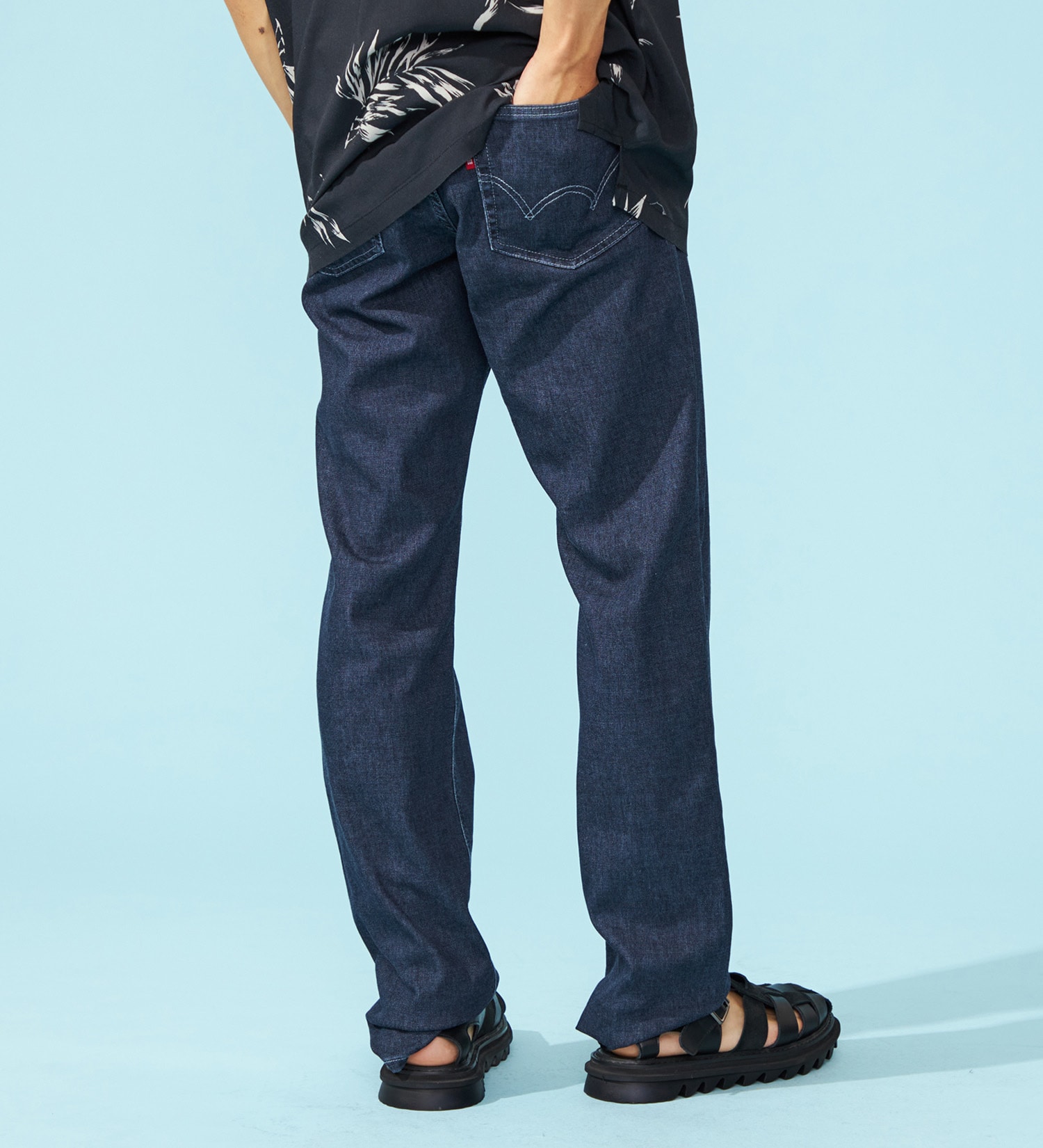 EDWIN(エドウイン)の【涼】COOL ストレッチレギュラーストレートデニムパンツ【アウトレット店舗・WEB限定】|パンツ/デニム / ジーンズパンツ/メンズ|インディゴブルー