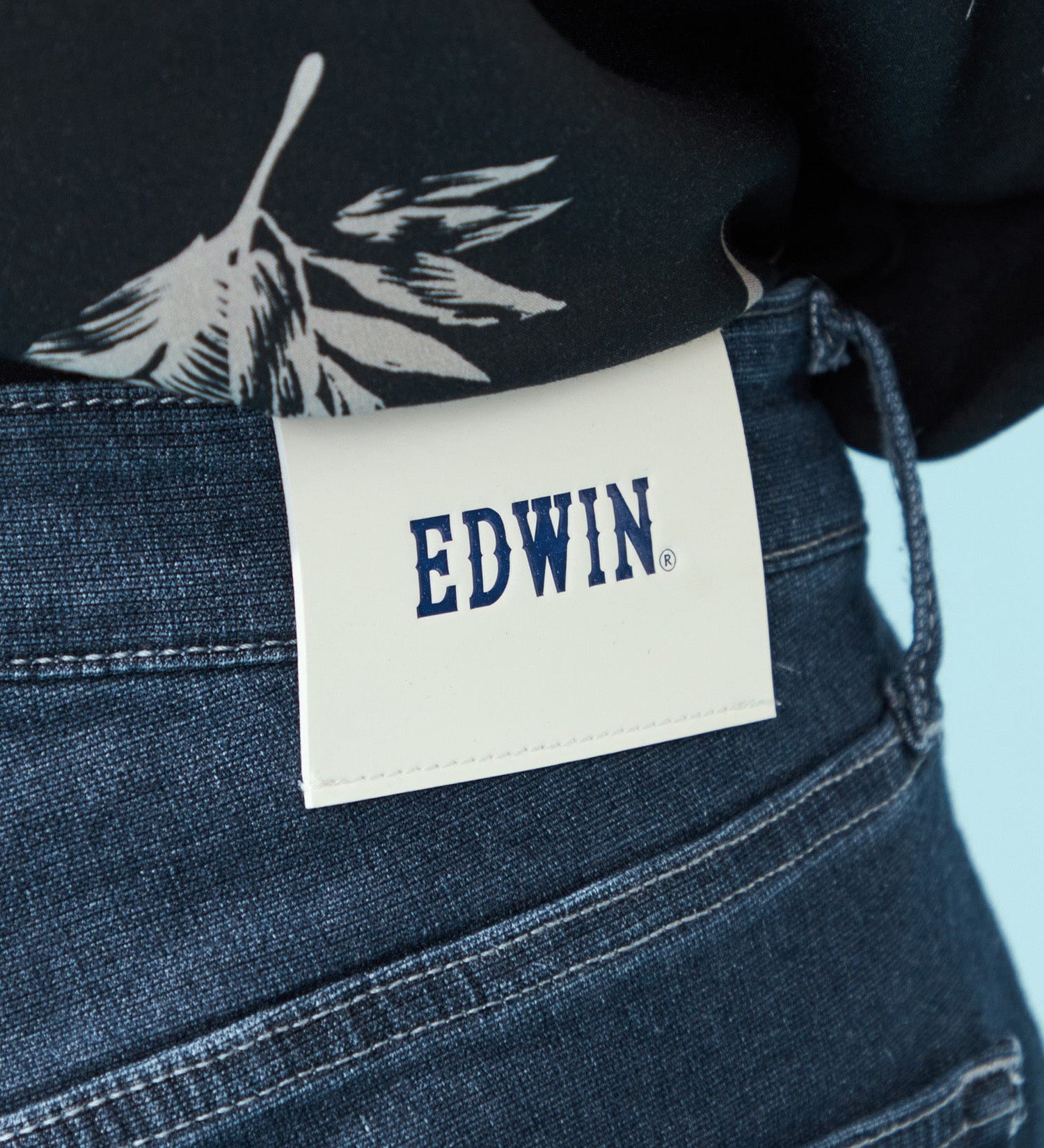 EDWIN(エドウイン)の【涼】COOL ストレッチレギュラーストレートデニムパンツ【アウトレット店舗・WEB限定】|パンツ/デニム / ジーンズパンツ/メンズ|中色ブルー