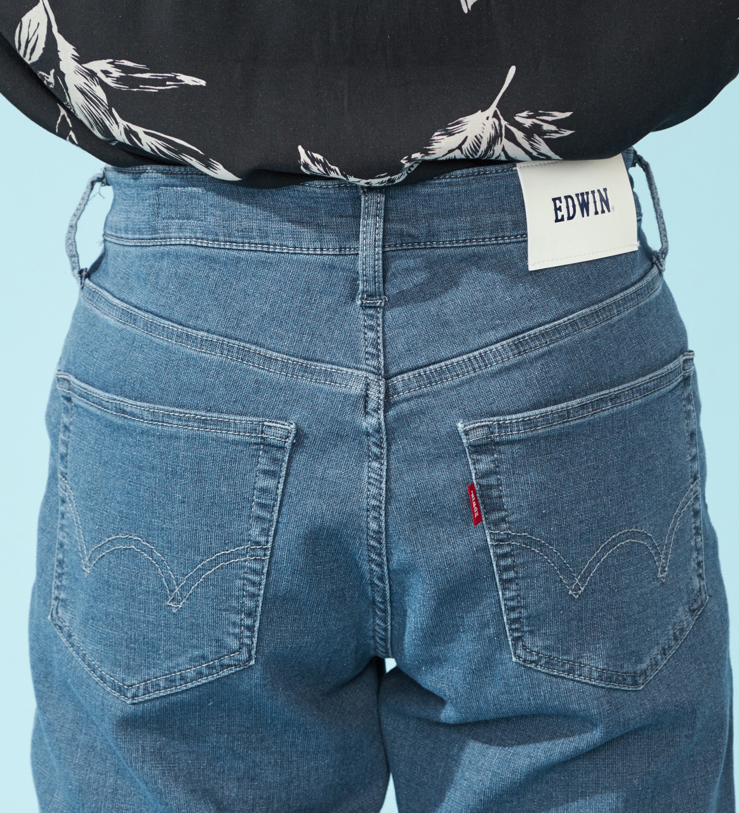 EDWIN(エドウイン)の【涼】COOL ストレッチレギュラーストレートデニムパンツ【アウトレット店舗・WEB限定】|パンツ/デニム / ジーンズパンツ/メンズ|淡色ブルー