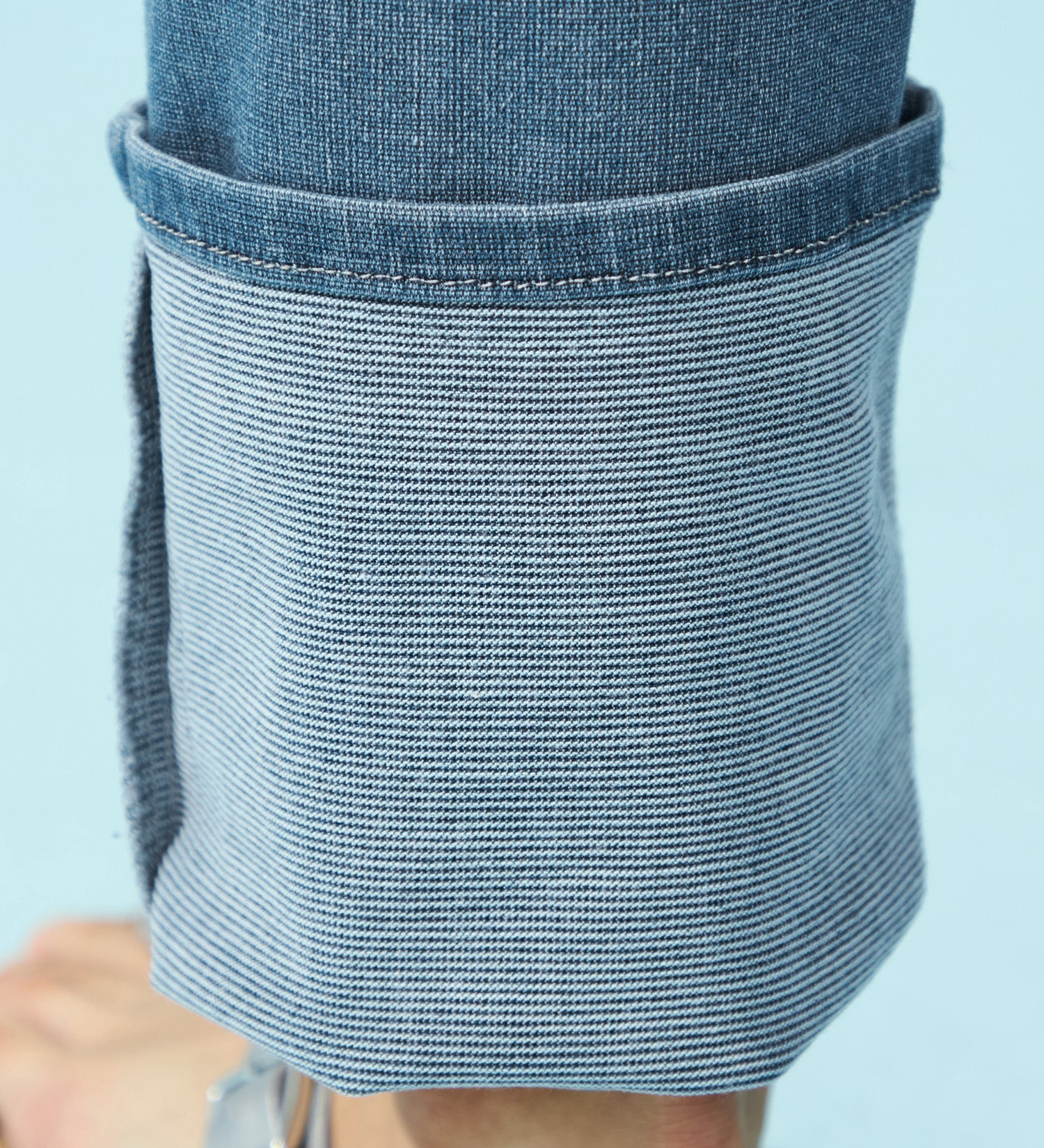 EDWIN(エドウイン)の【涼】COOL ストレッチレギュラーストレートデニムパンツ【アウトレット店舗・WEB限定】|パンツ/デニム / ジーンズパンツ/メンズ|淡色ブルー