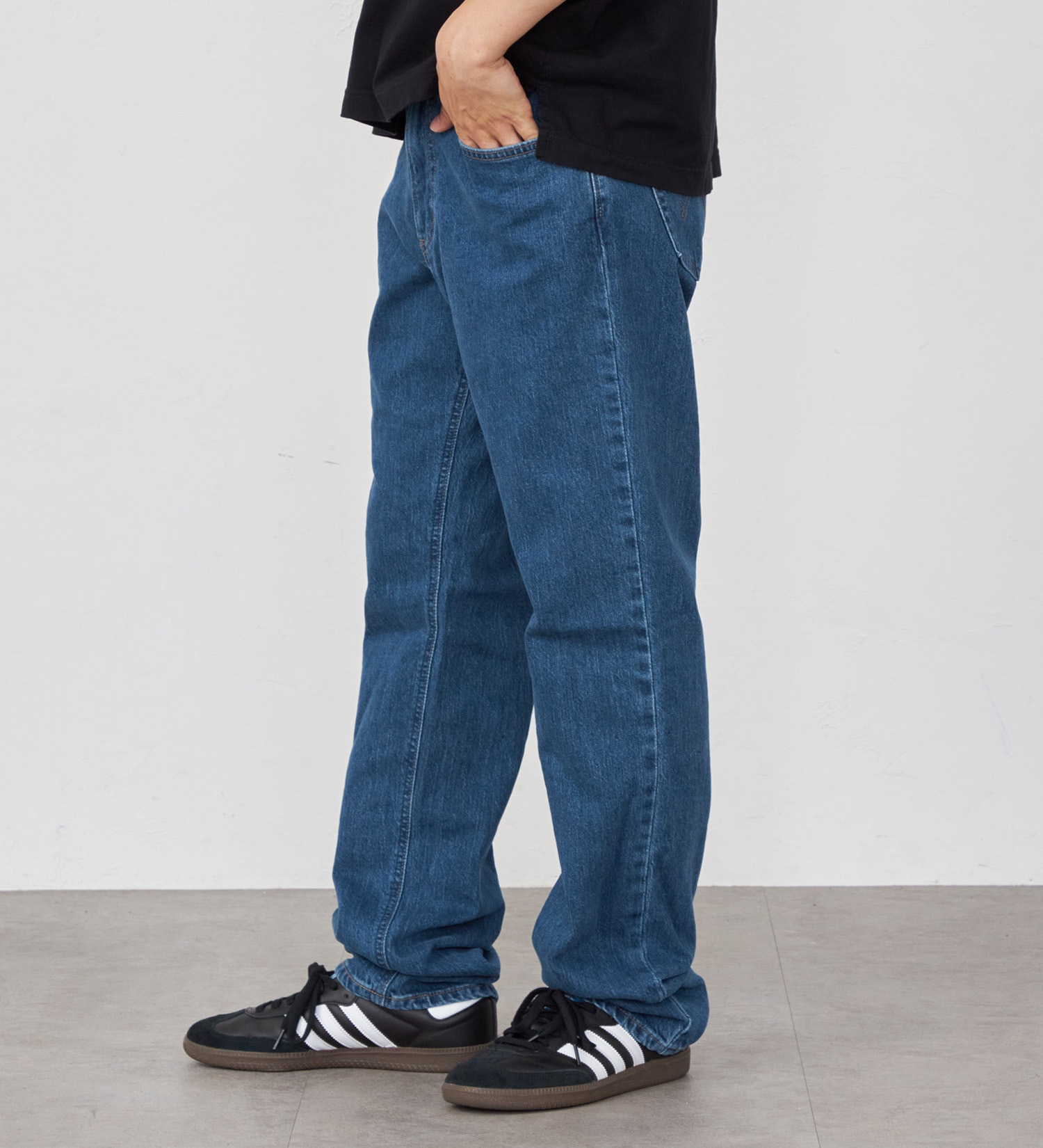 EDWIN(エドウイン)のストレッチゆったりストレートデニムパンツ【アウトレット店舗・WEB限定】|パンツ/デニム / ジーンズパンツ/メンズ|中色ブルー