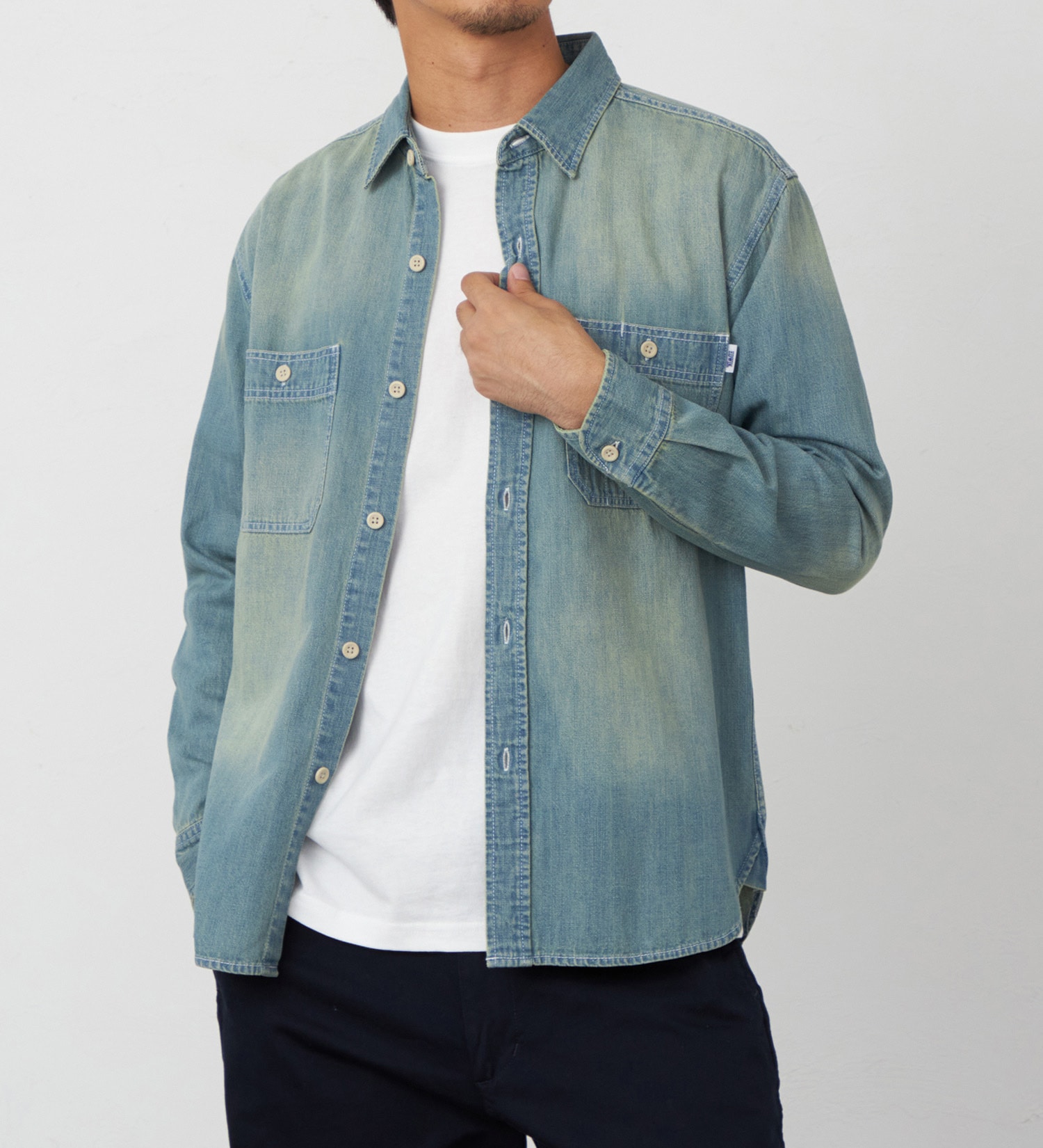 EDWIN(エドウイン)のデニムワークシャツ【アウトレット店舗・WEB限定】|トップス/シャツ/ブラウス/メンズ|淡色ブルー