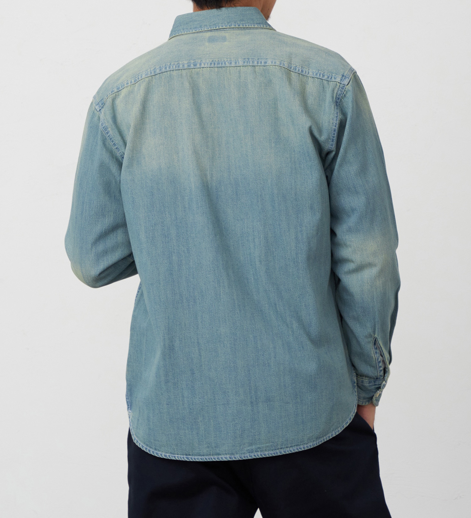 EDWIN(エドウイン)のデニムワークシャツ【アウトレット店舗・WEB限定】|トップス/シャツ/ブラウス/メンズ|淡色ブルー