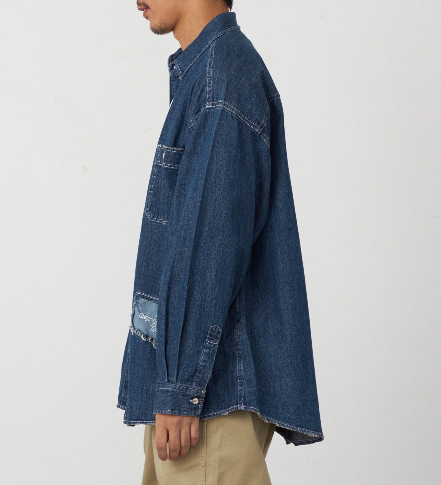 EDWIN(エドウイン)の刺繍デニムBIGシャツ【アウトレット店舗・WEB限定】|ジャケット/アウター/デニムジャケット/メンズ|濃色ブルー