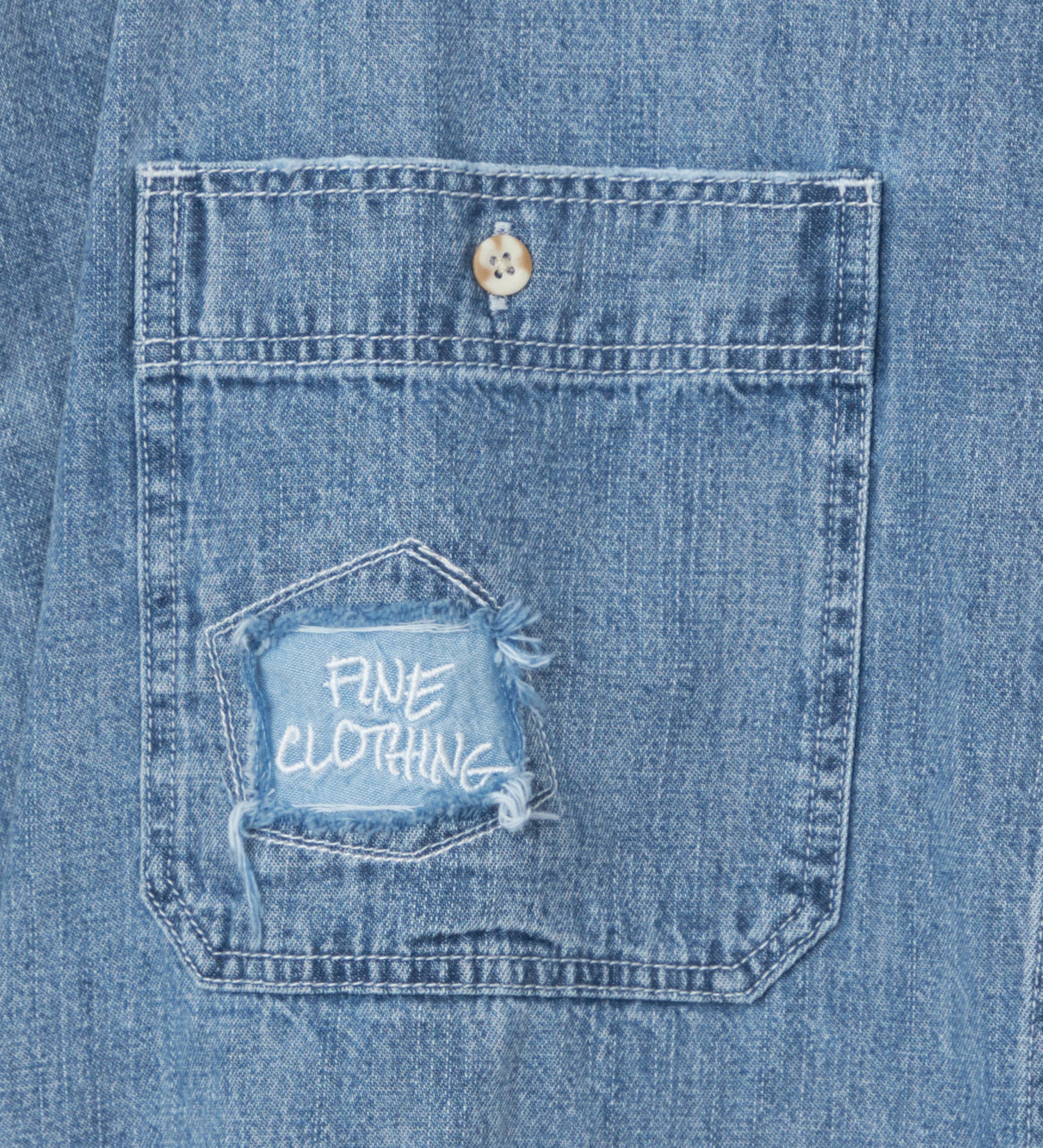 EDWIN(エドウイン)の刺繍デニムBIGシャツ【アウトレット店舗・WEB限定】|トップス/シャツ/ブラウス/メンズ|淡色ブルー