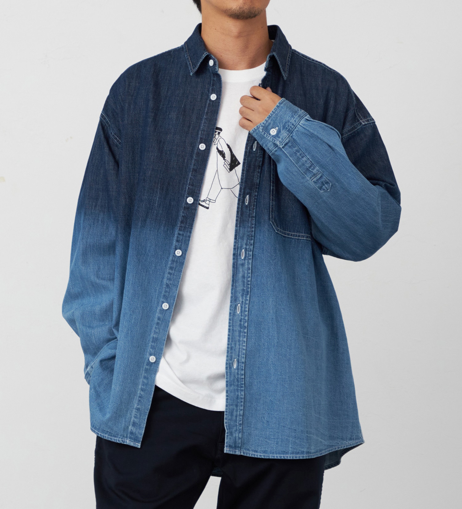 EDWIN(エドウイン)のグラデーションデニムシャツ【アウトレット店舗・WEB限定】|トップス/シャツ/ブラウス/メンズ|中色ブルー
