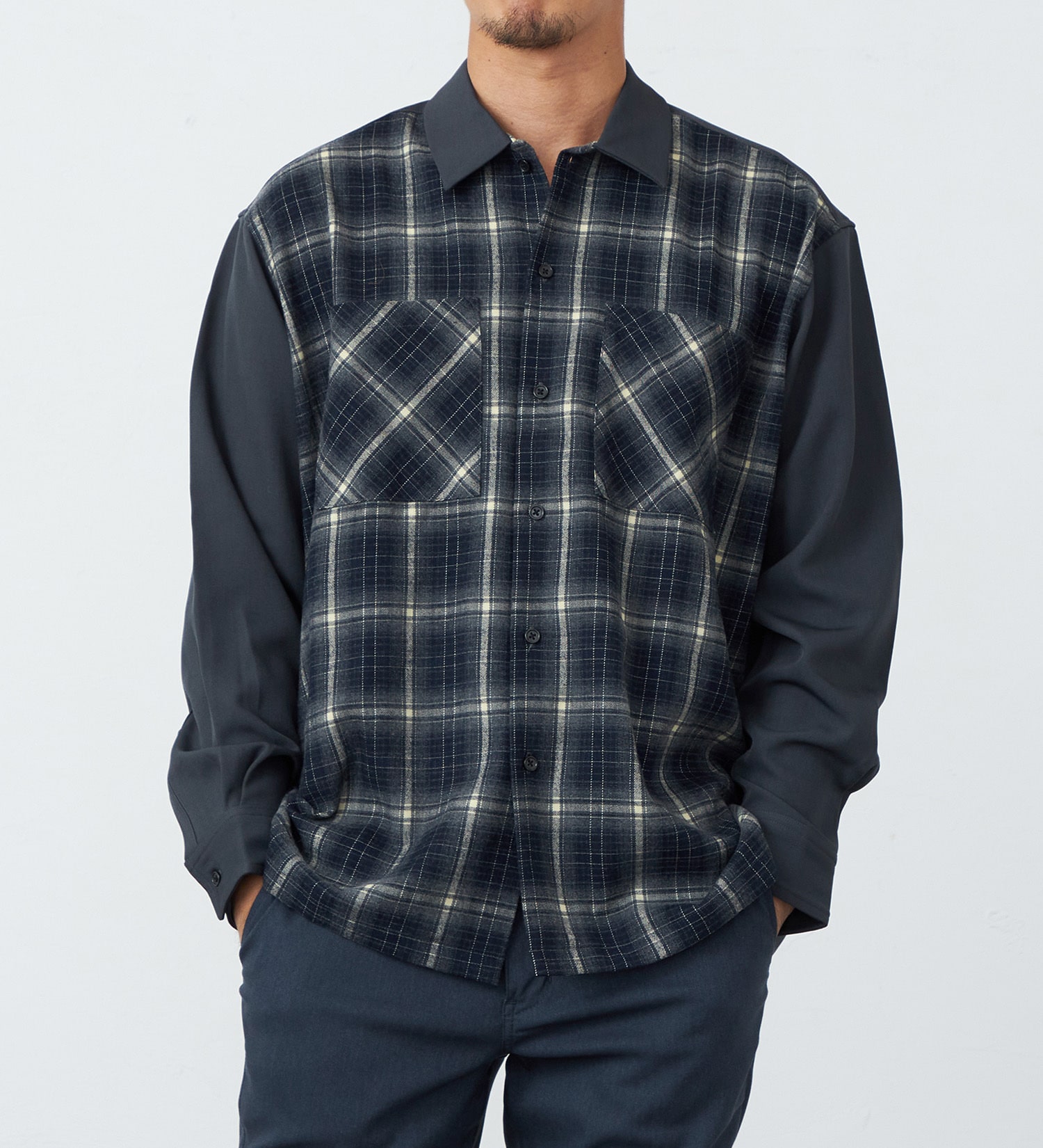 EDWIN(エドウイン)の切り替えし長袖ビッグシャツ【アウトレット店舗・WEB限定】|トップス/シャツ/ブラウス/メンズ|ダークグレー