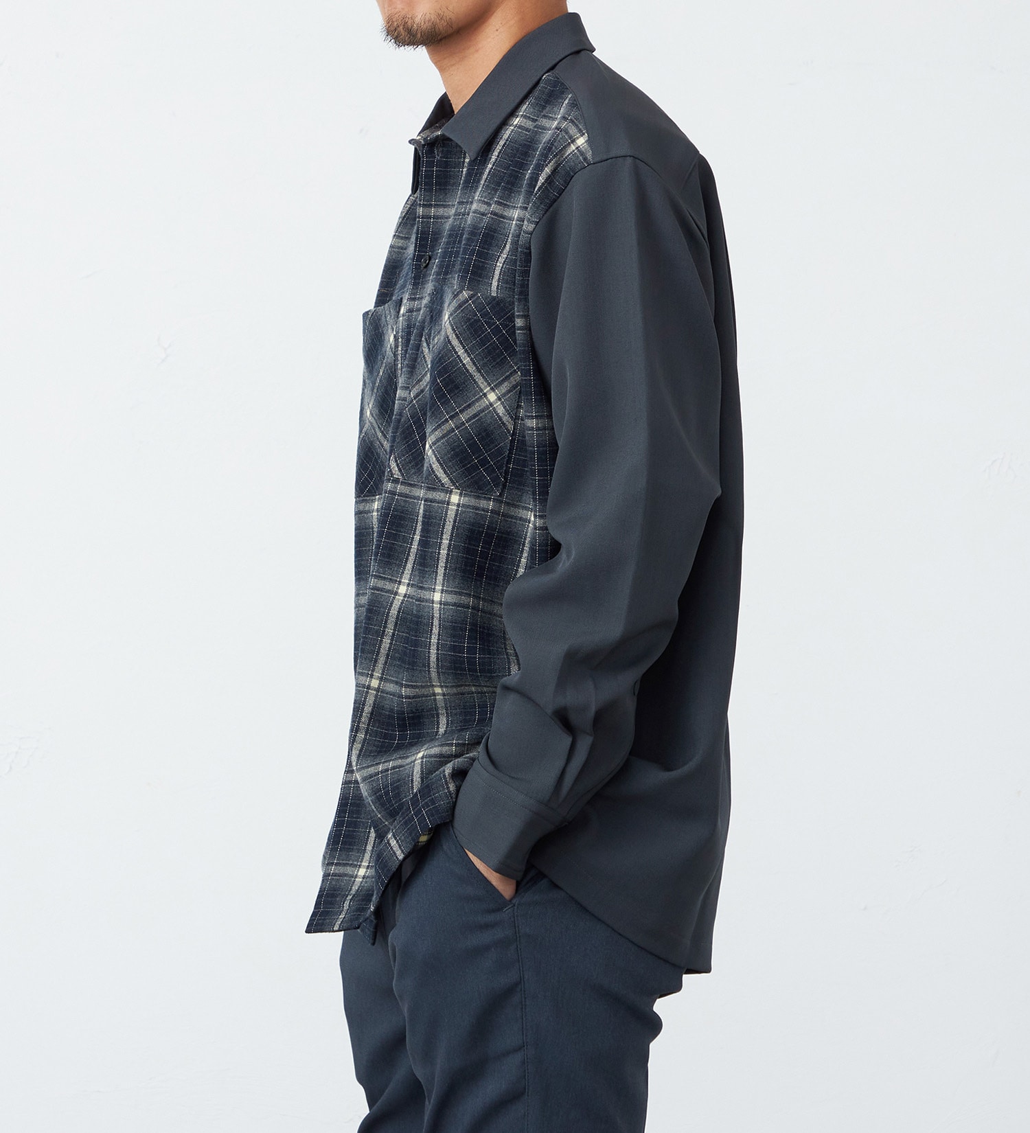EDWIN(エドウイン)の切り替えし長袖ビッグシャツ【アウトレット店舗・WEB限定】|トップス/シャツ/ブラウス/メンズ|ダークグレー