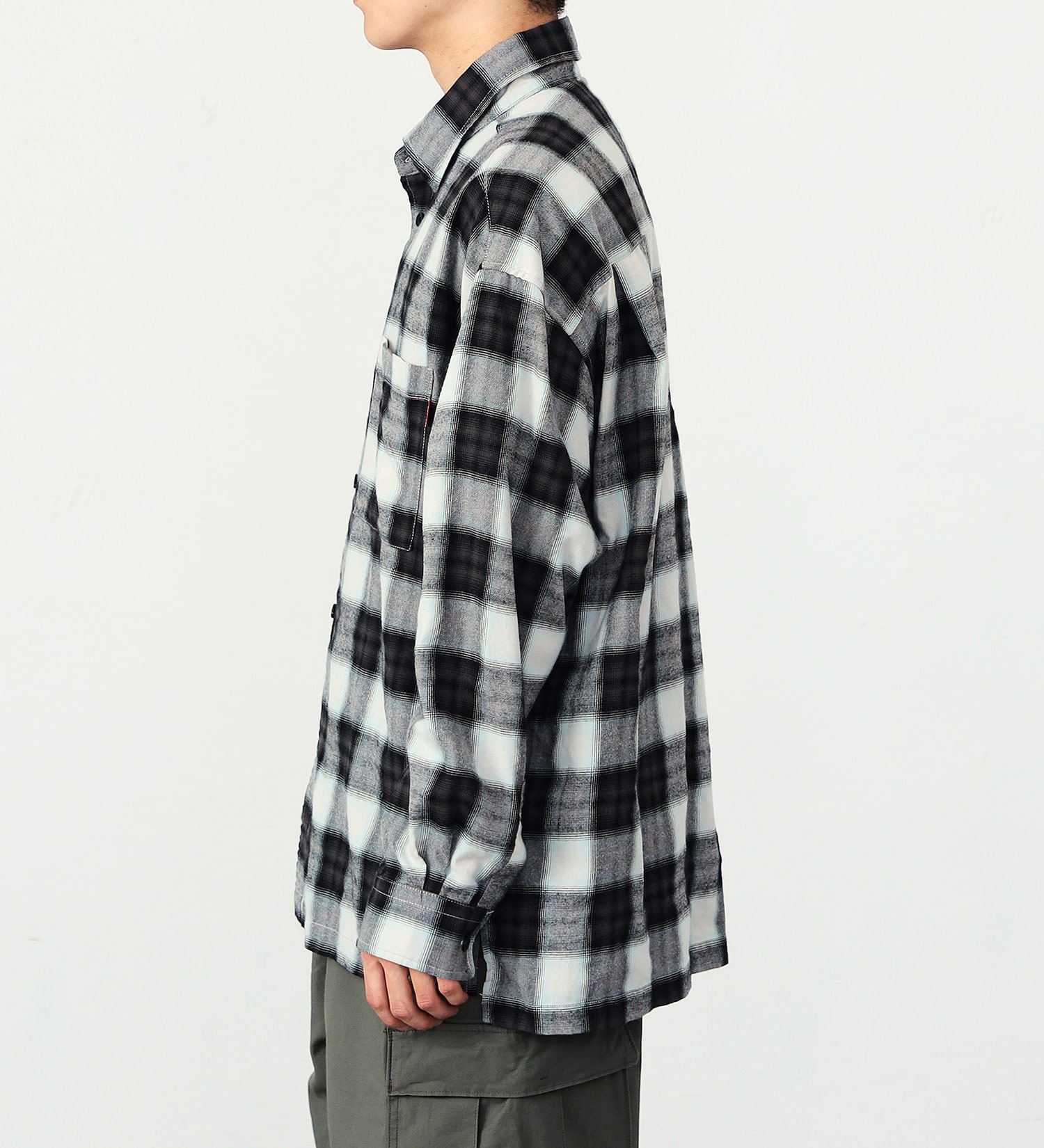 EDWIN(エドウイン)の【ガレージセール】オンブレーチェックシャツ【アウトレット店舗・WEB限定】|トップス/Tシャツ/カットソー/メンズ|ブラック