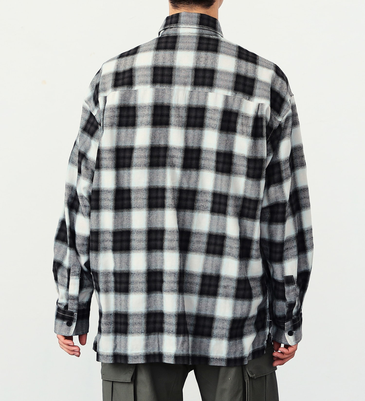 EDWIN(エドウイン)の【ガレージセール】オンブレーチェックシャツ【アウトレット店舗・WEB限定】|トップス/Tシャツ/カットソー/メンズ|ブラック