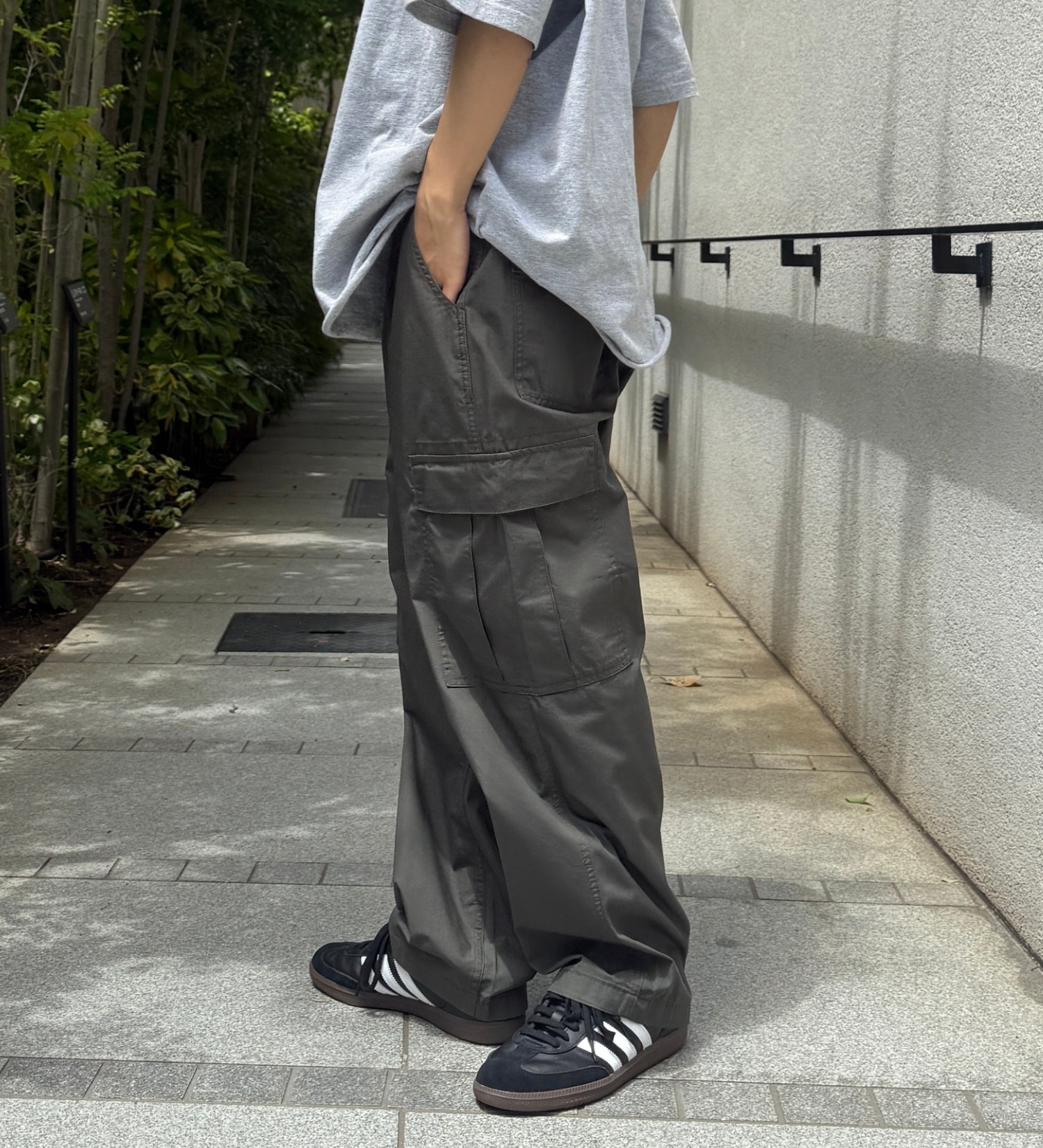 EDWIN(エドウイン)のイージーカーゴパンツ【アウトレット店舗・WEB限定】|パンツ/カーゴパンツ/メンズ|ダークグリーン
