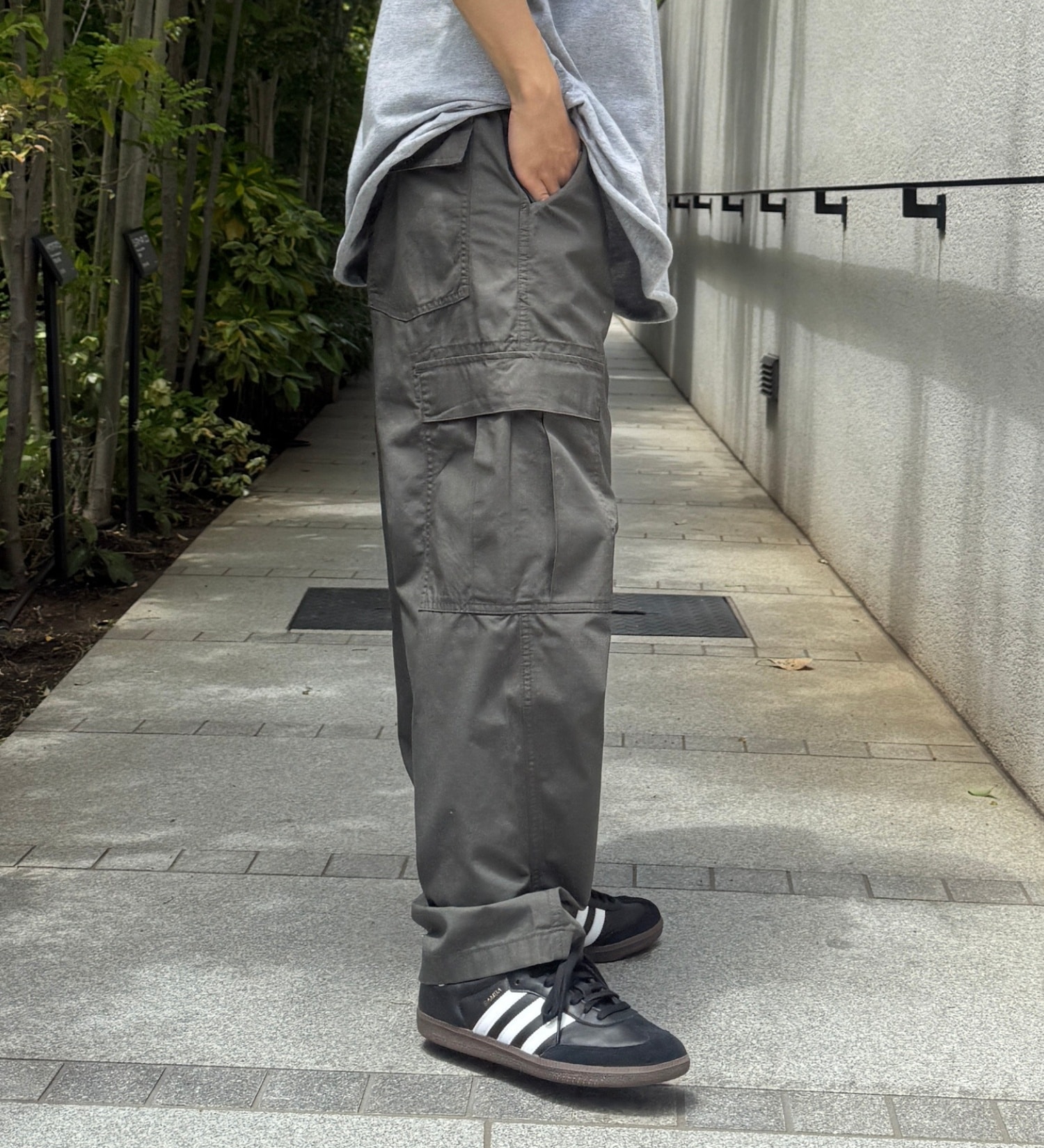 EDWIN(エドウイン)のイージーカーゴパンツ【アウトレット店舗・WEB限定】|パンツ/カーゴパンツ/メンズ|ダークグリーン