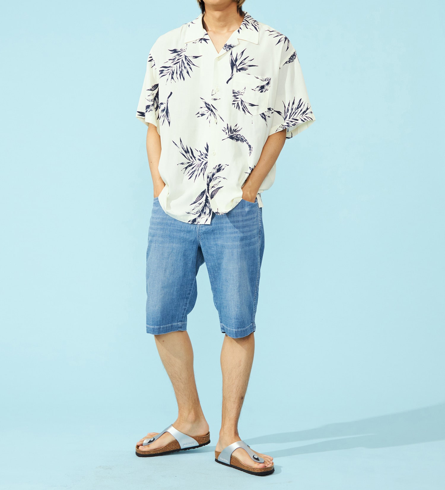 EDWIN(エドウイン)のイージーショートデニムパンツ【アウトレット店舗・WEB限定】|パンツ/デニム / ジーンズパンツ/メンズ|淡色ブルー