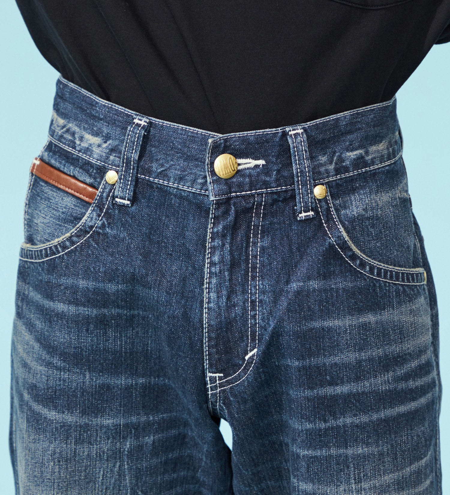 EDWIN(エドウイン)のレザーポケットデニムショートパンツ【アウトレット店舗・WEB限定】|パンツ/デニム / ジーンズパンツ/メンズ|中色ブルー