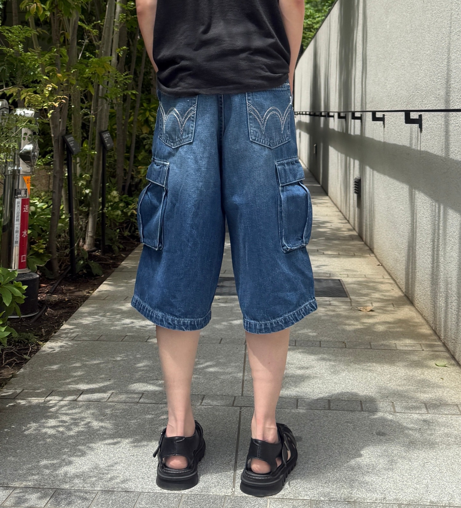 EDWIN(エドウイン)のワイドカーゴショートパンツ【アウトレット店舗・WEB限定】|パンツ/カーゴパンツ/メンズ|中色ブルー