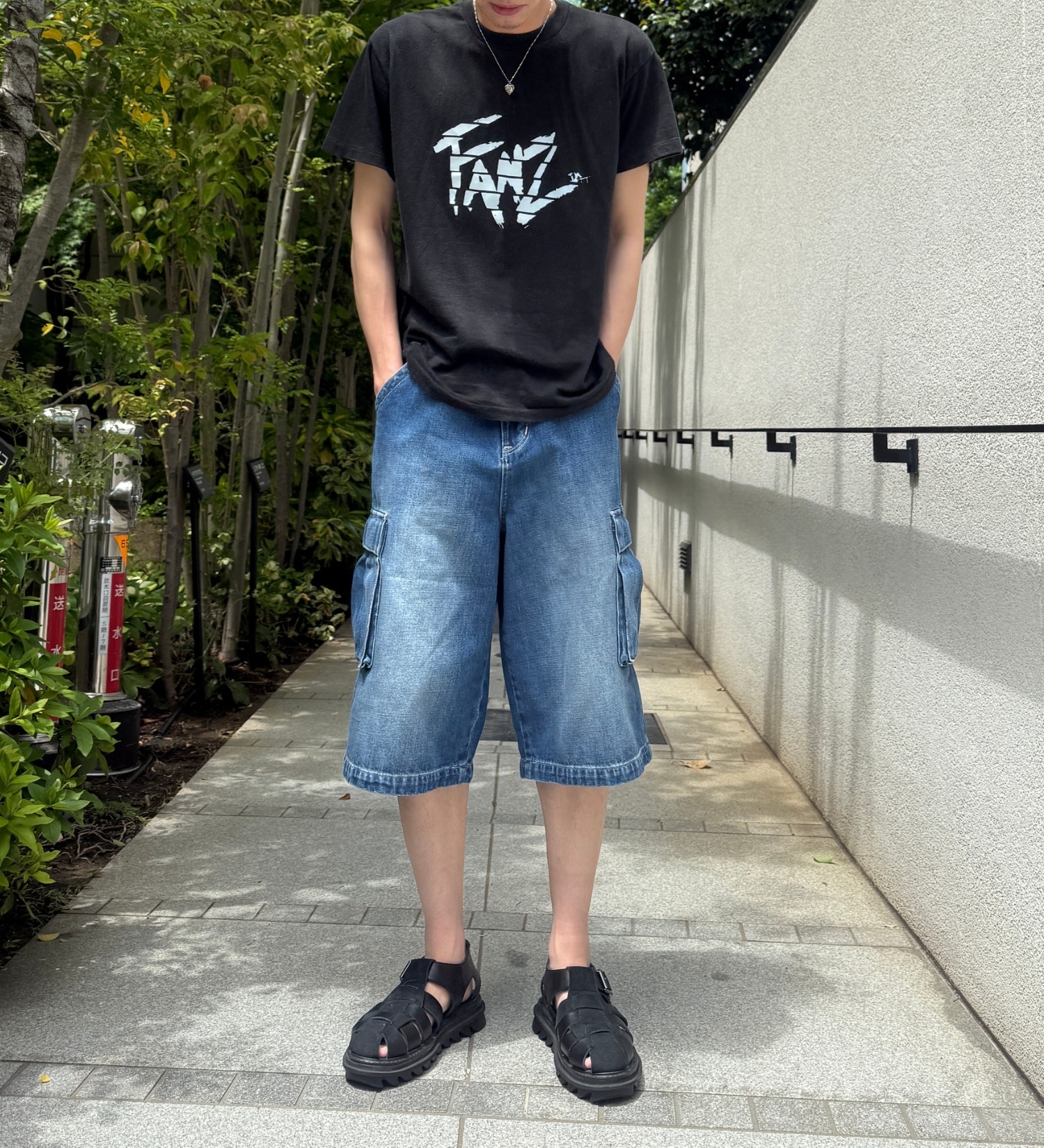 EDWIN(エドウイン)のワイドカーゴショートパンツ【アウトレット店舗・WEB限定】|パンツ/カーゴパンツ/メンズ|中色ブルー