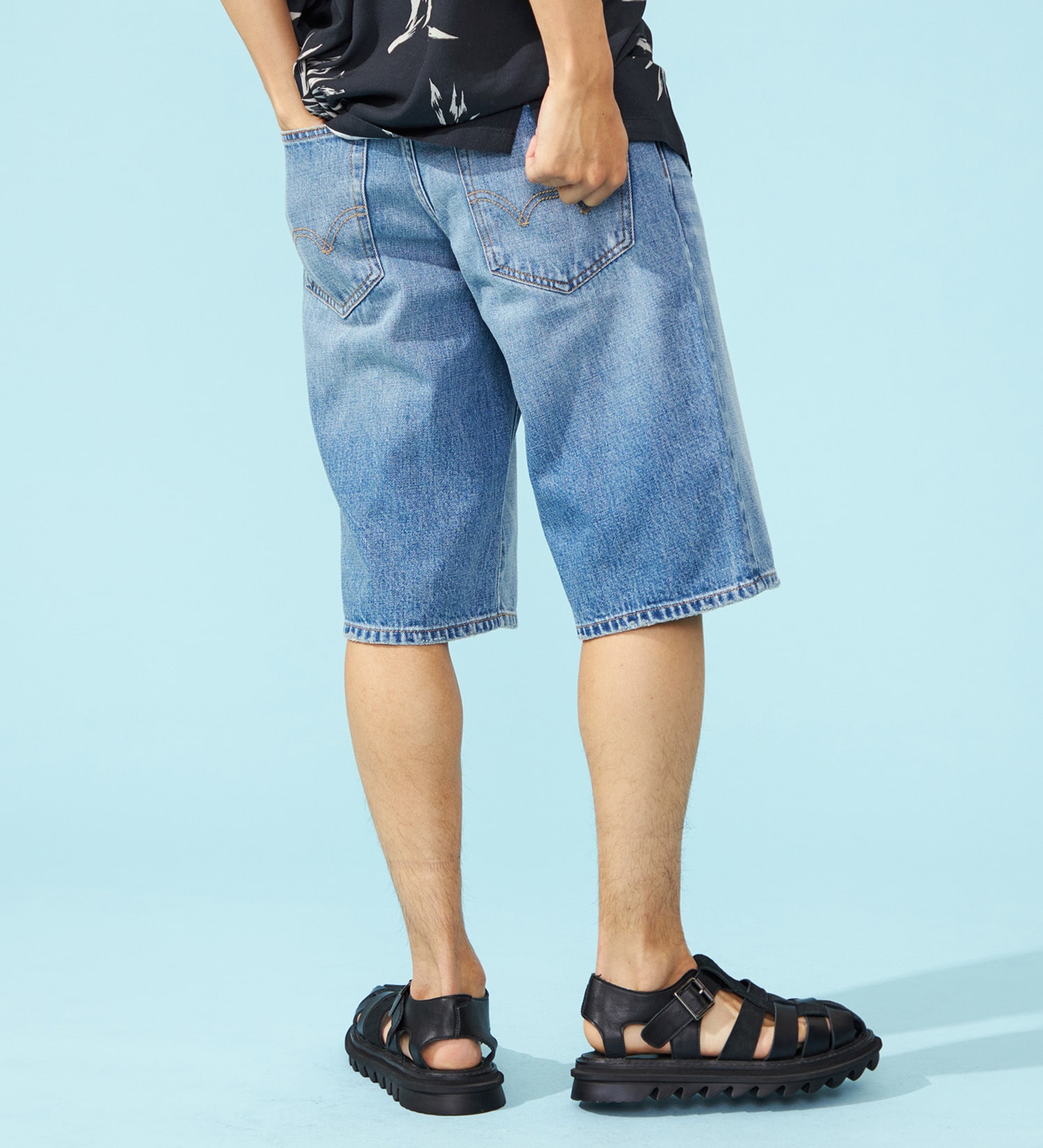 EDWIN(エドウイン)のレギュラーショートデニムパンツ【アウトレット店舗・WEB限定】|パンツ/デニム / ジーンズパンツ/メンズ|淡色ブルー