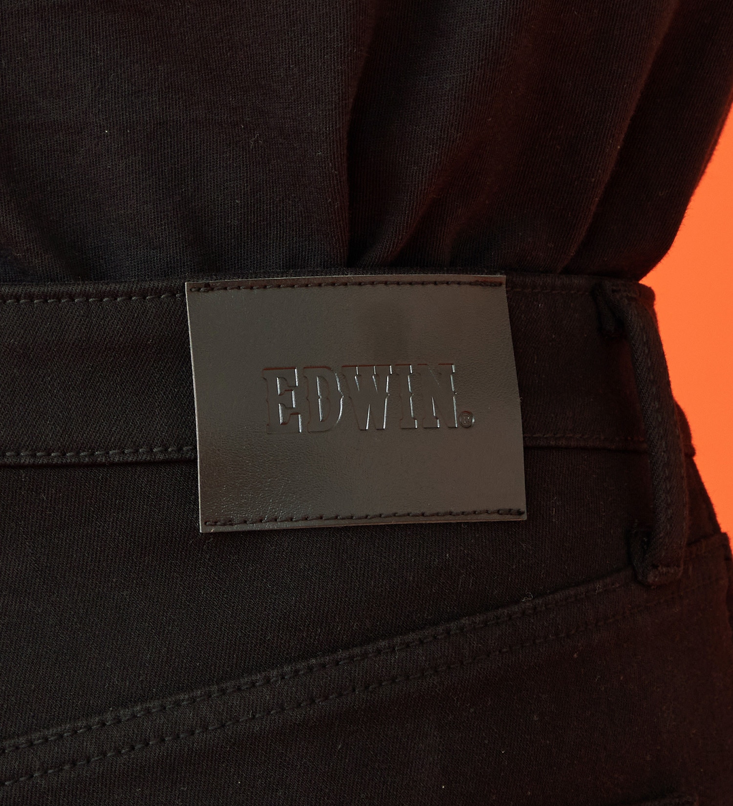 EDWIN(エドウイン)の【WINTER SALE】【暖】タイトストレートデニムパンツ【アウトレット店舗・WEB限定】|パンツ/デニム / ジーンズパンツ/メンズ|ブラック