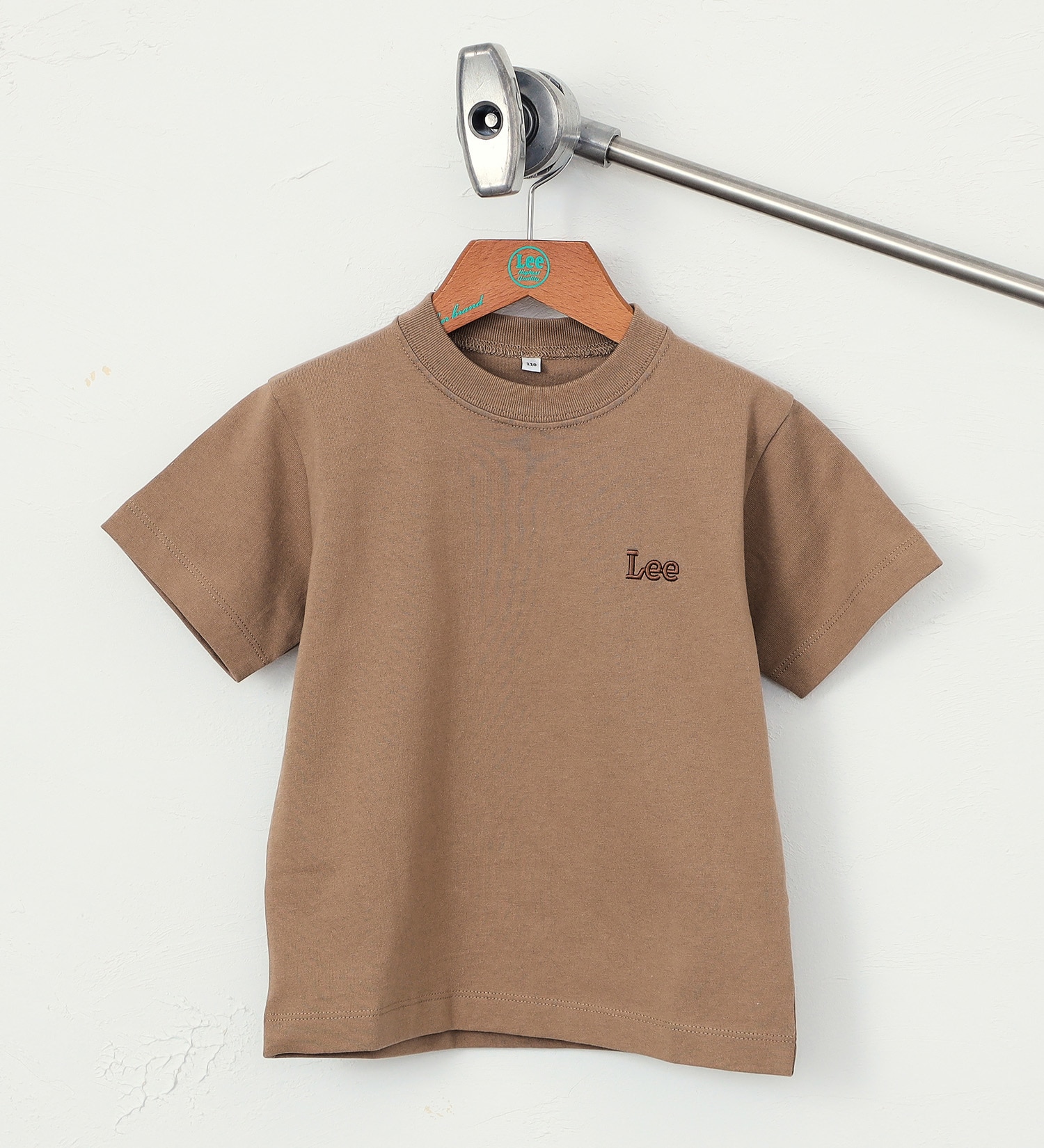 Lee(リー)の【FINAL SALE】【110-150cm】キッズ Leeワンポイントロゴ Tシャツ【アウトレット店舗・WEB限定】|トップス/Tシャツ/カットソー/キッズ|モカ