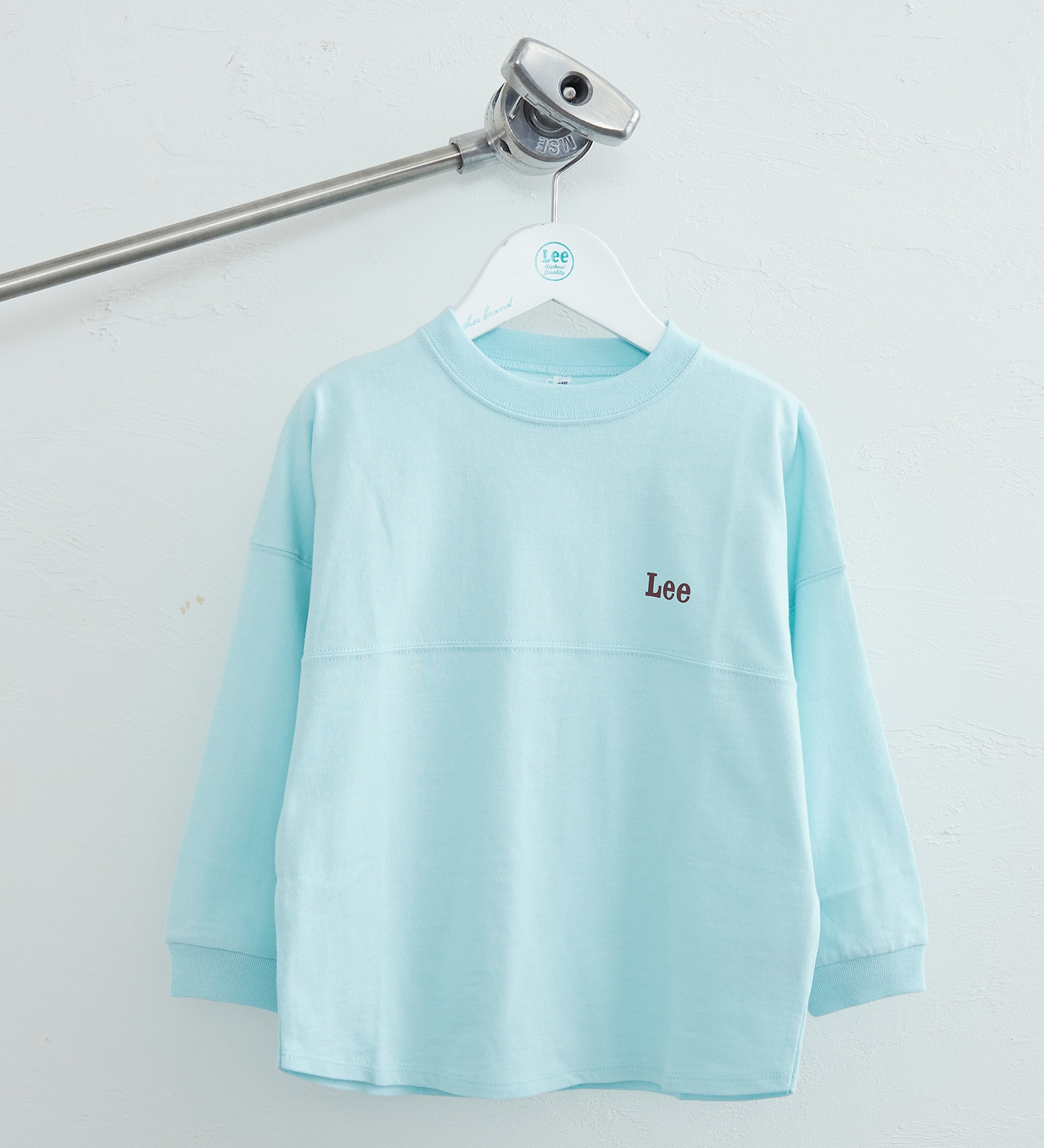 Lee(リー)の【FINAL SALE】【110-150cm】キッズ バックアーチプリント長袖Tシャツ【アウトレット店舗・WEB限定】|トップス/Tシャツ/カットソー/キッズ|サックスブルー