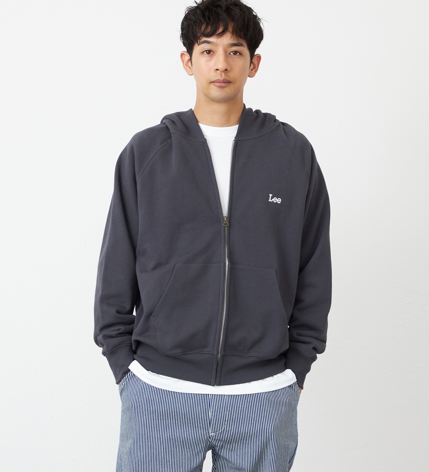 Lee(リー)のジップアップスウェットパーカー【アウトレット店舗・WEB限定】|トップス/パーカー/メンズ|チャコールグレー