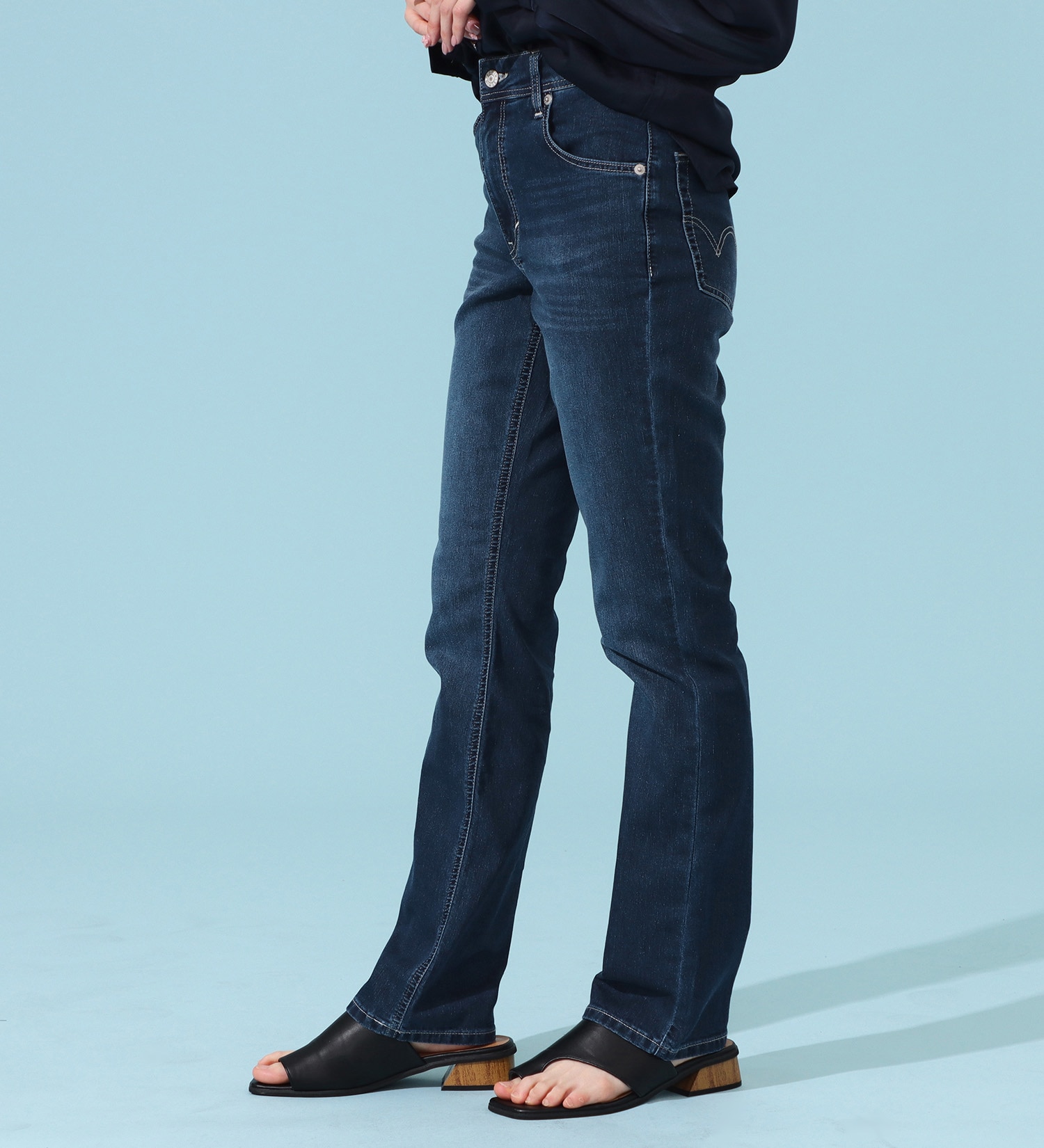 EDWIN(エドウイン)のCOOLサマーストレートデニムパンツ【涼】【アウトレット店舗・WEB限定商品】|パンツ/デニム / ジーンズパンツ/レディース|濃色ブルー