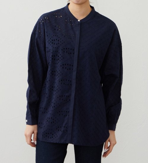 EDWIN(エドウイン)のレーススタンドカラーシャツ【アウトレット店舗・WEB限定商品】|トップス/シャツ/ブラウス/レディース|ネイビー