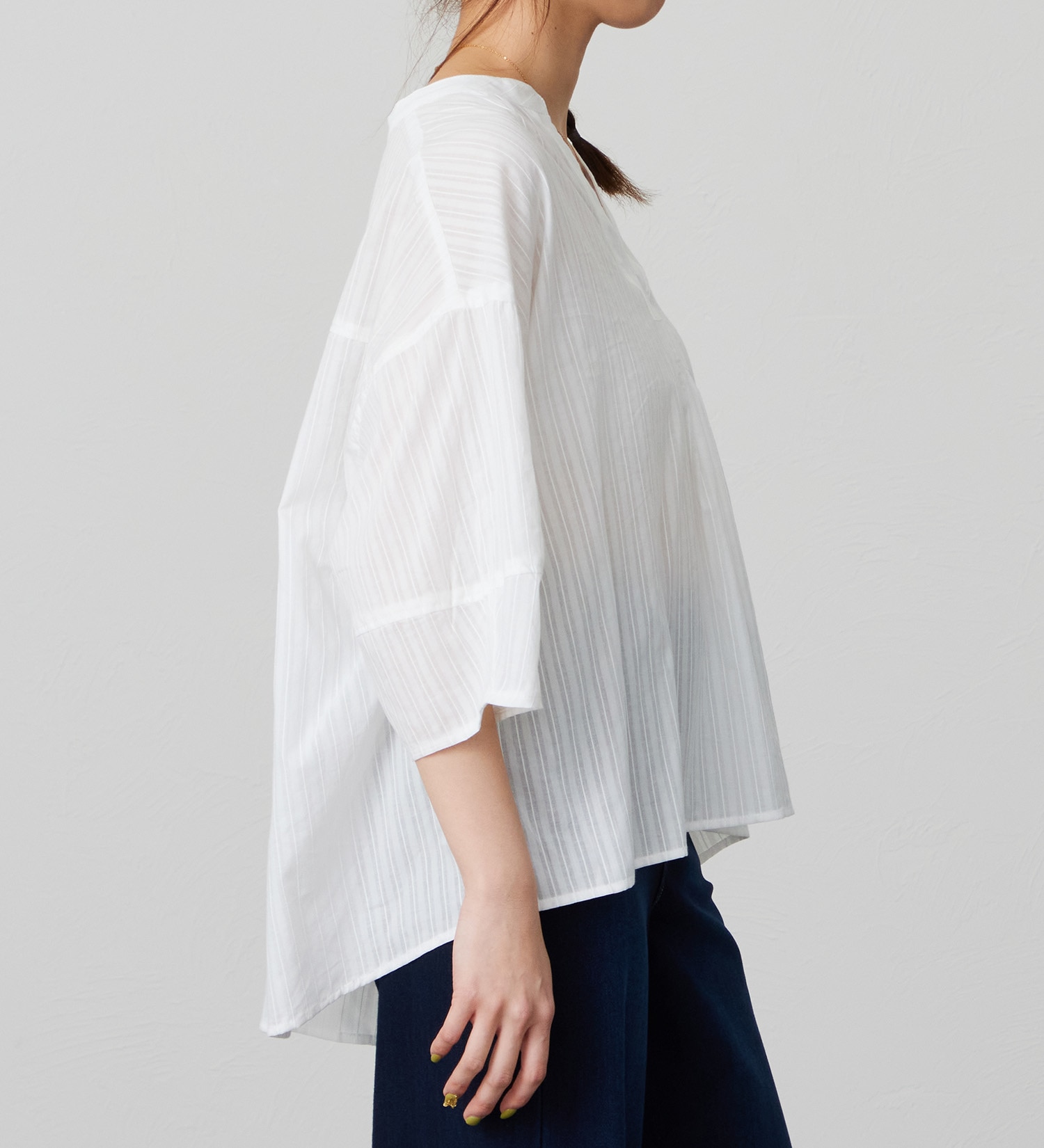 EDWIN(エドウイン)のシアースキッパーシャツ【アウトレット店舗・WEB限定商品】|トップス/シャツ/ブラウス/レディース|ホワイト