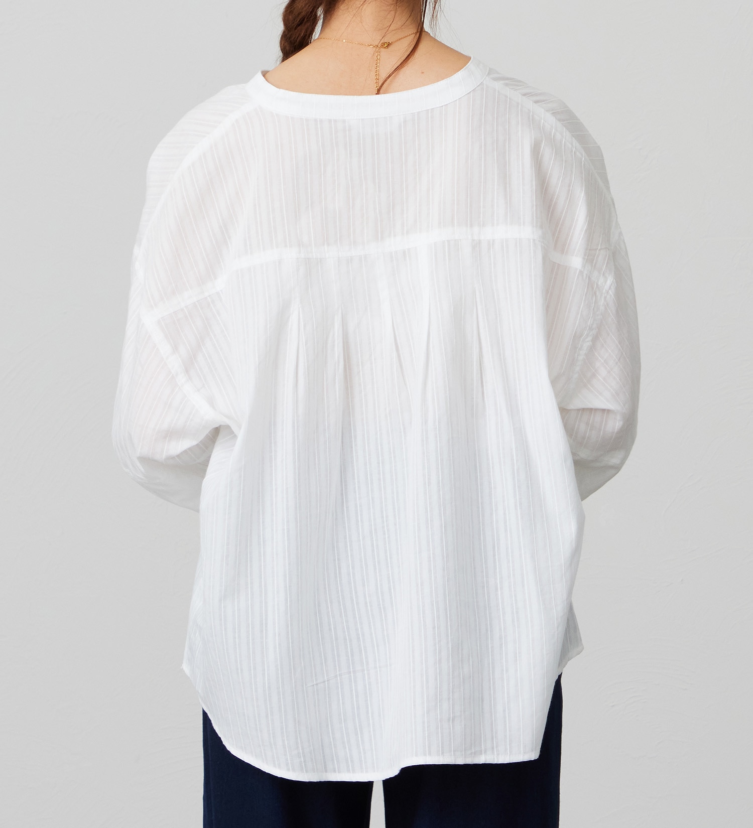 EDWIN(エドウイン)のシアースキッパーシャツ【アウトレット店舗・WEB限定商品】|トップス/シャツ/ブラウス/レディース|ホワイト