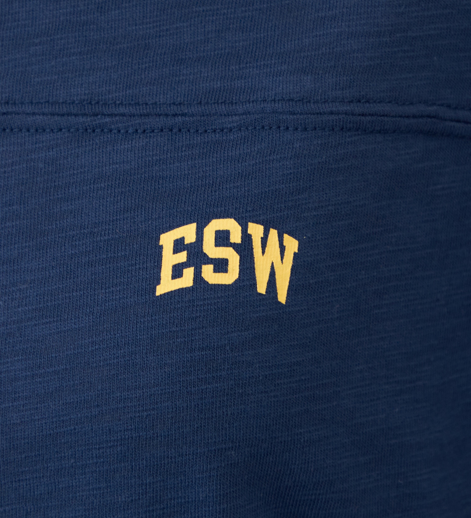 EDWIN(エドウイン)のカレッジプリントTシャツ 長袖【アウトレット店舗・WEB限定】|トップス/Tシャツ/カットソー/レディース|ネイビー